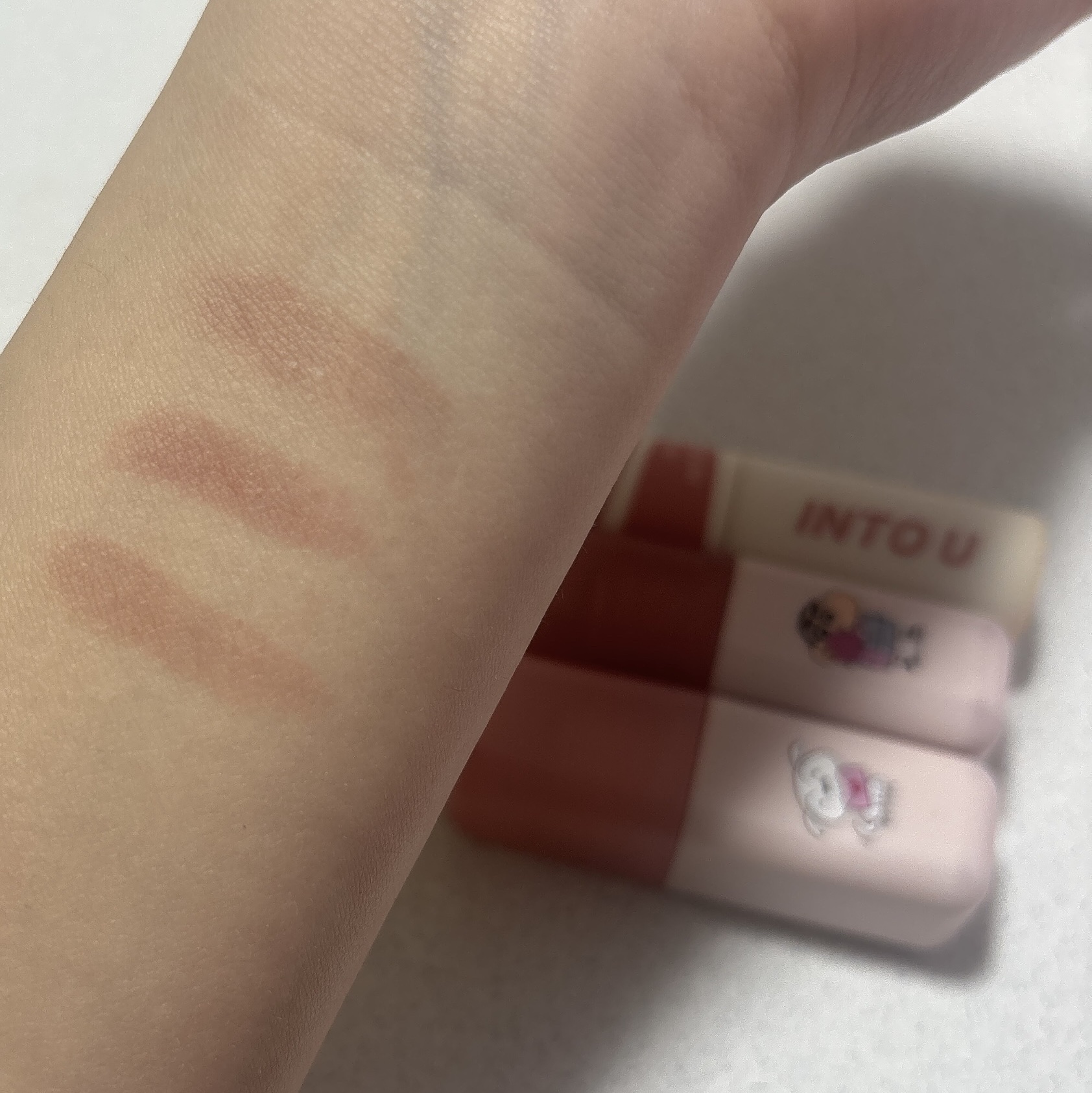 カラーグラム ヌーディーブラーティント 02 チャーミングピンク/Colorgram/リップティントを使ったクチコミ（2枚目）