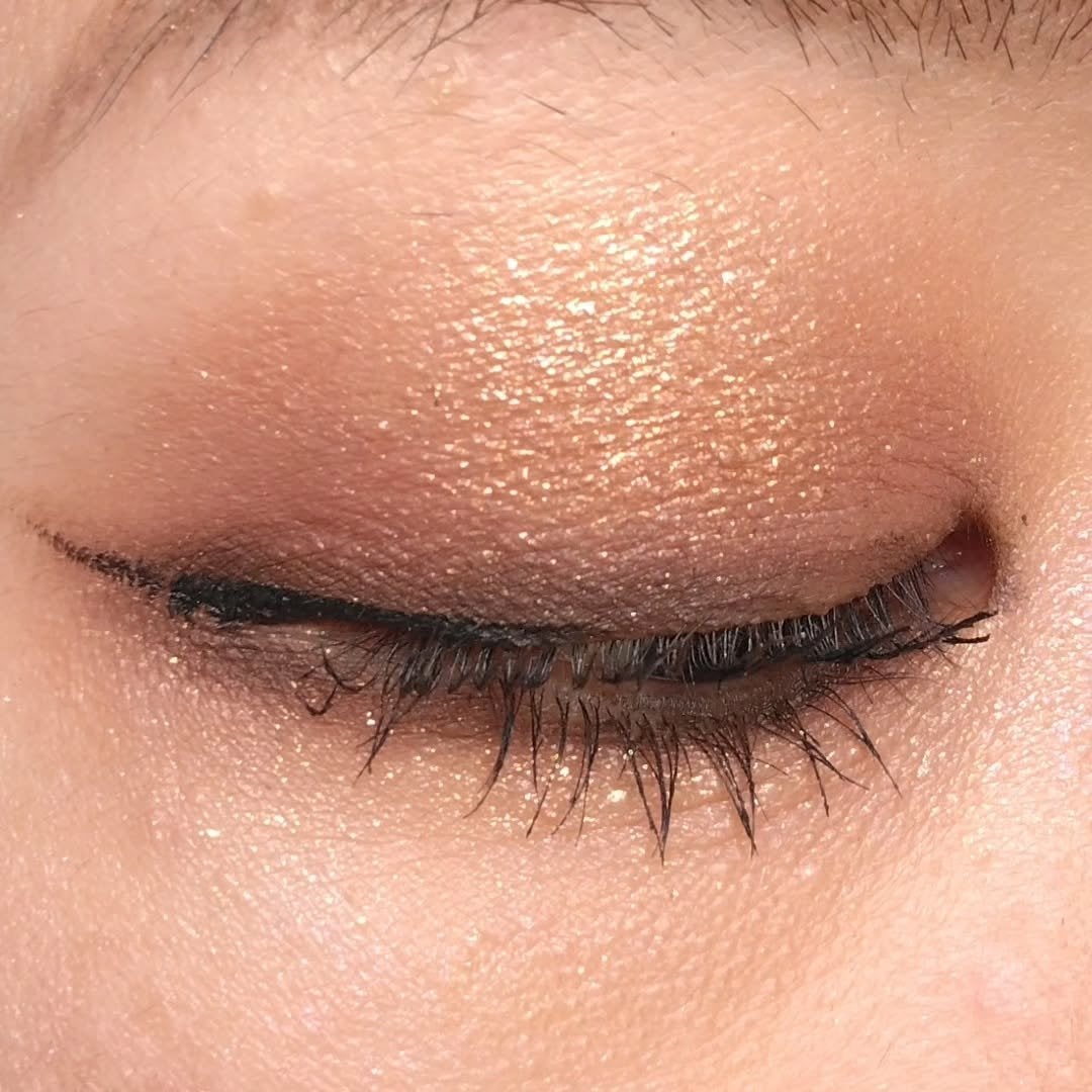 ボーン ディス ウェイ ザ ナチュラル ヌード アイシャドウ パレット/Too Faced/アイシャドウパレットを使ったクチコミ(4枚目)