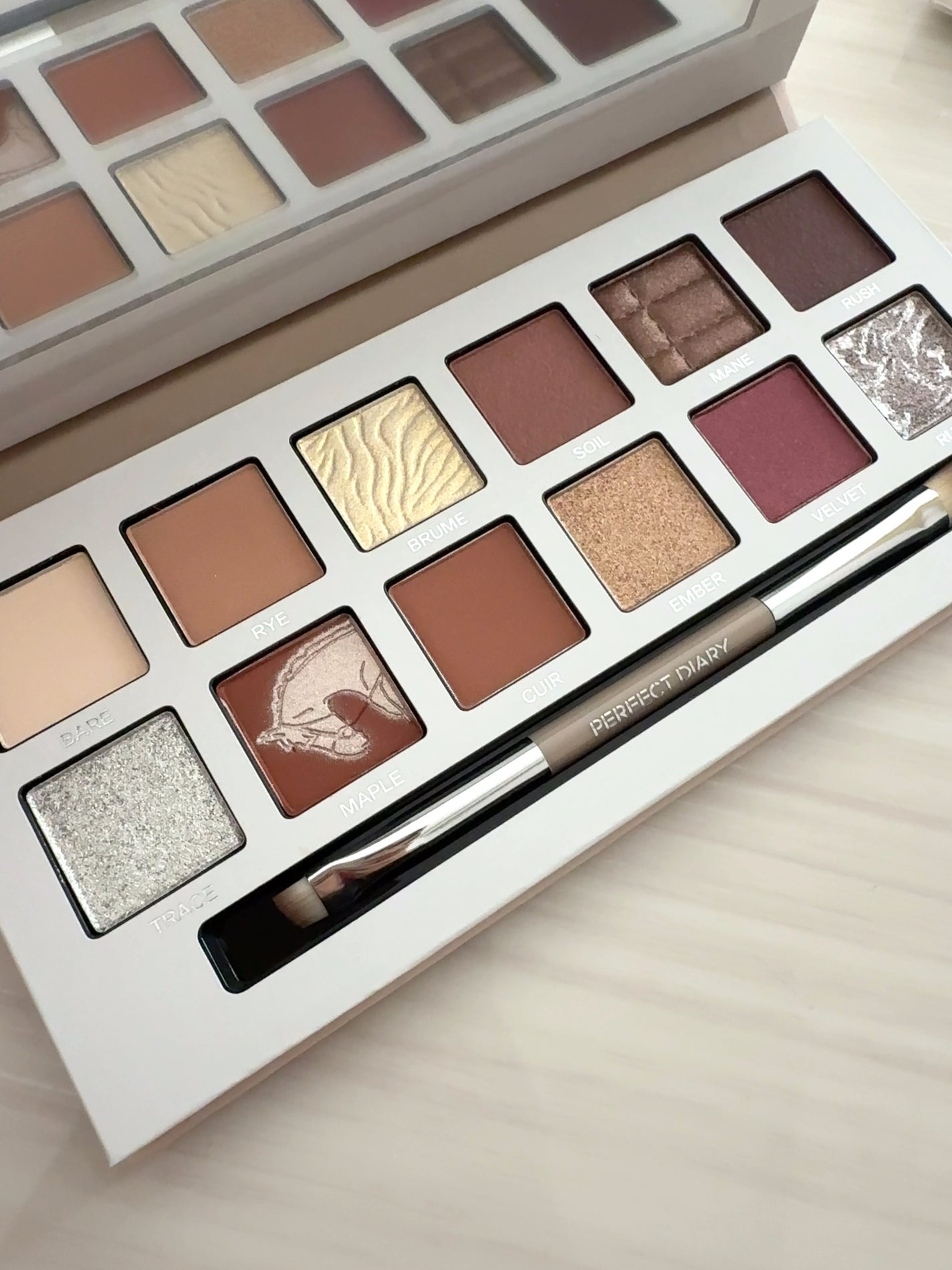 エクスプローラ12色 動物アイシャドウパレット/PERFECT DIARY/アイシャドウパレットを使ったクチコミ(3枚目)