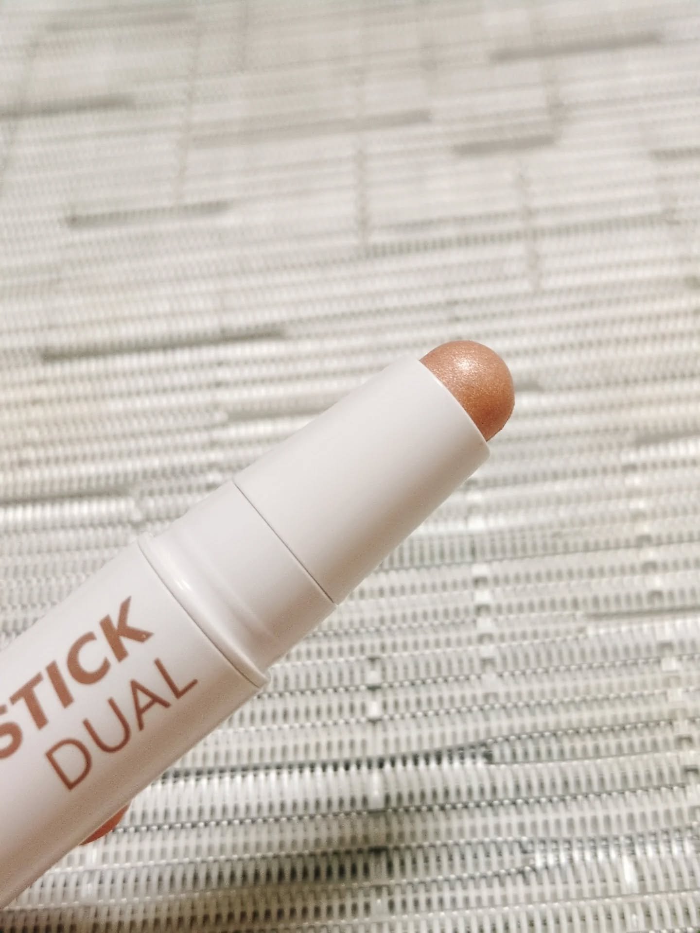 アイムマルチスティック デュアル/i’m meme/シェーディングを使ったクチコミ（2枚目）