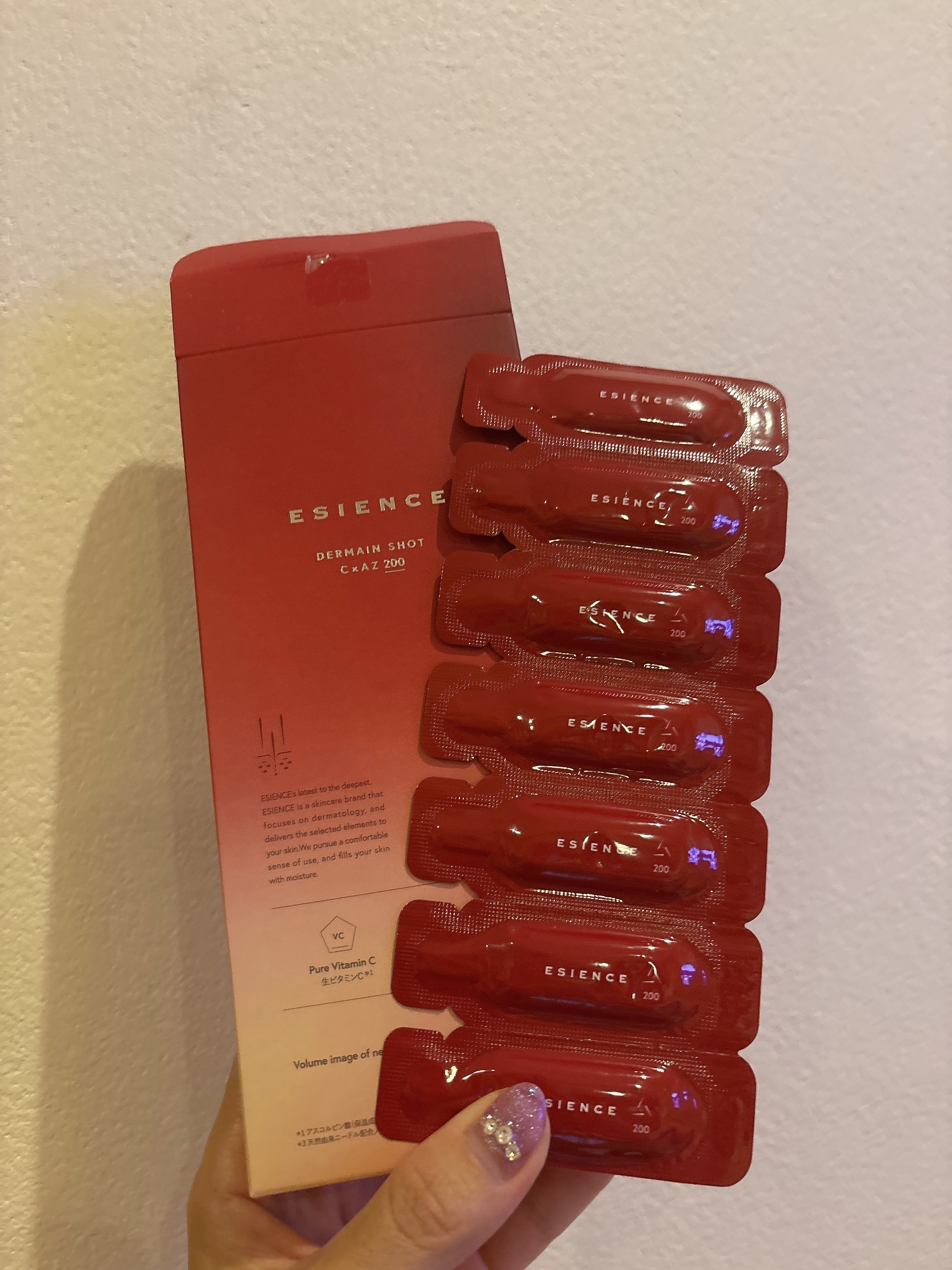 ESIENCE C×AZ ダーマインショット200 エシエンス ショットセラム 本日より「C×AZ ダーマインショット 200 」が新発売✨ / 使って