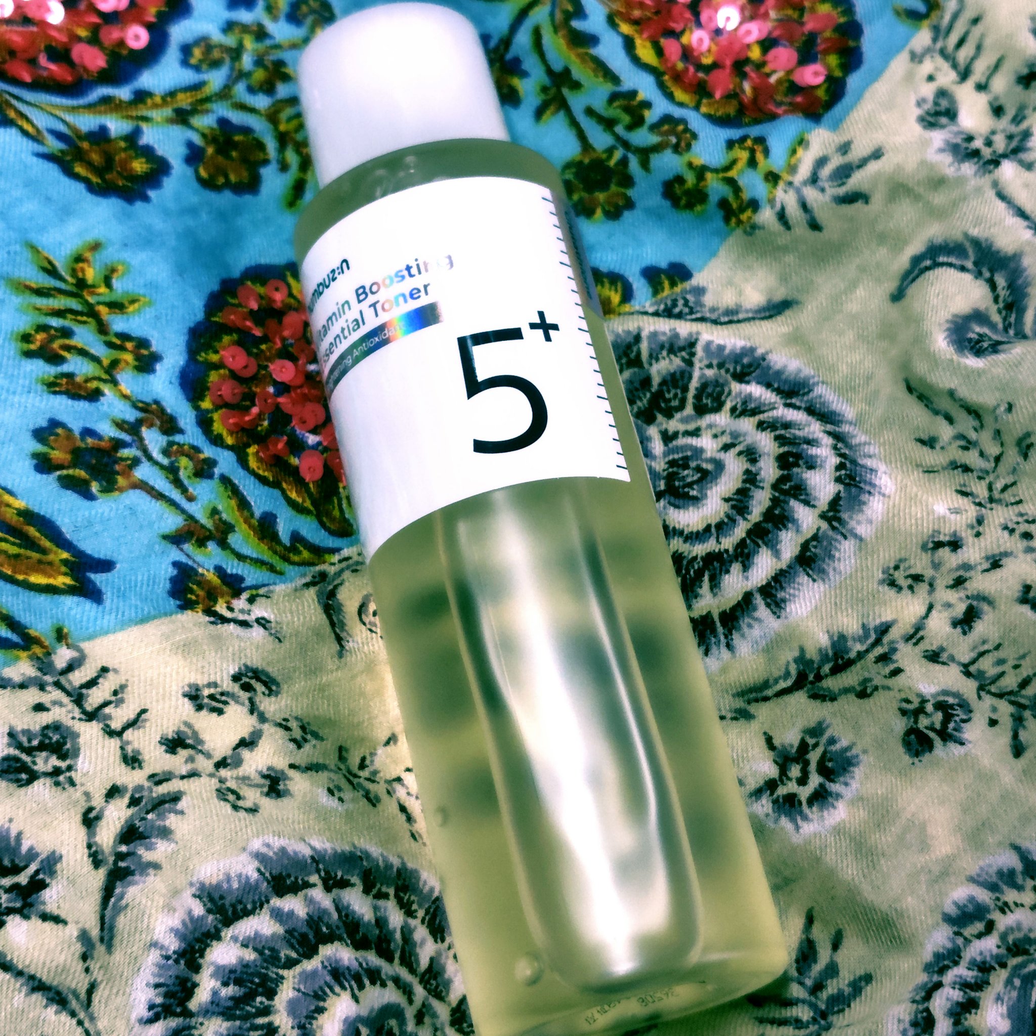 numbuzin 5番 白玉グルタチオンCエッセンシャルトナーのクチコミ「メガ割も今日でおしまいですね

スキンケアにリップ気になるものたくさん

numbuzin🌿
.....」（1枚目）