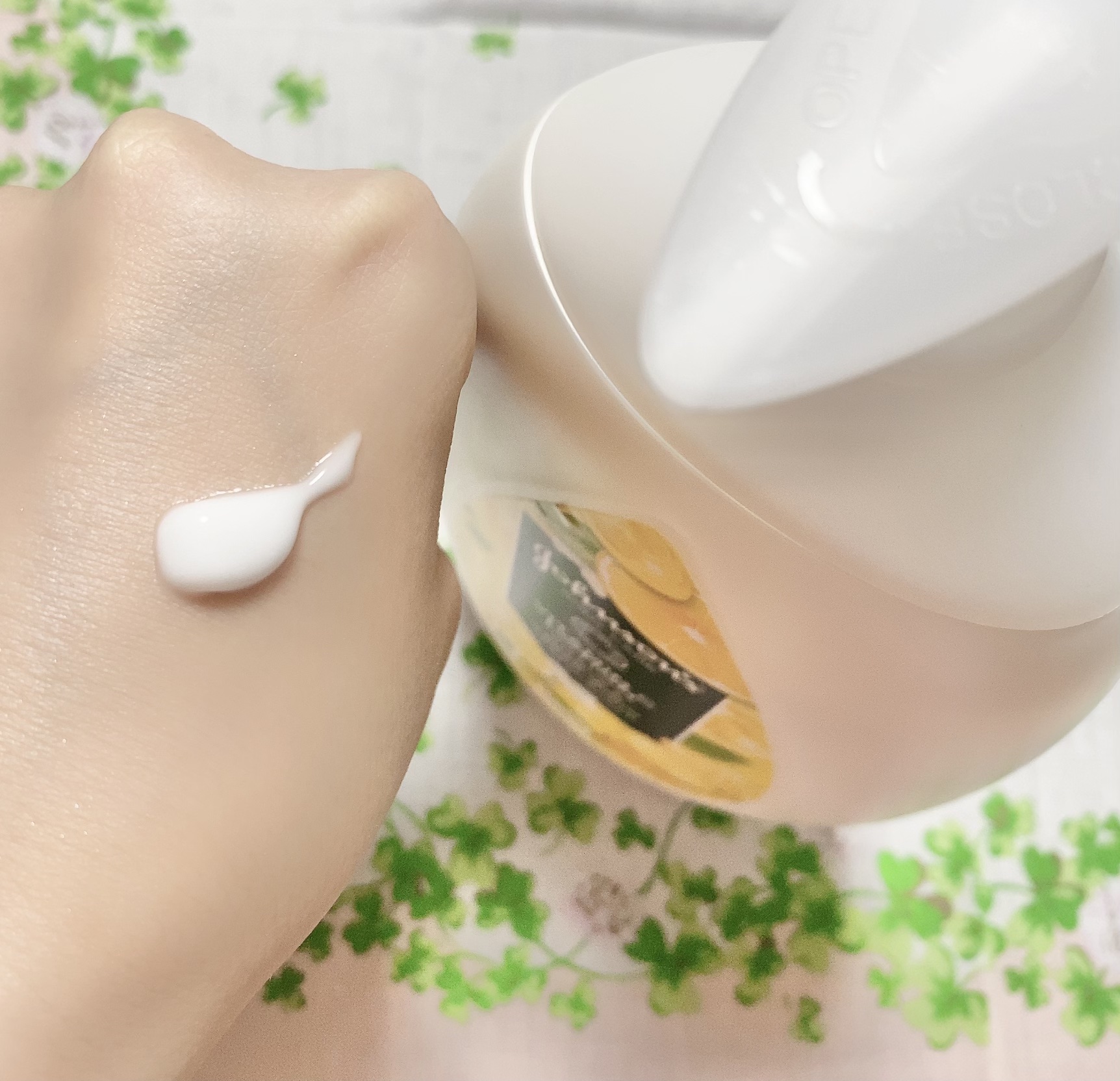 VC アロマミルク/ジョンソンボディケア/ボディミルクを使ったクチコミ（2枚目）