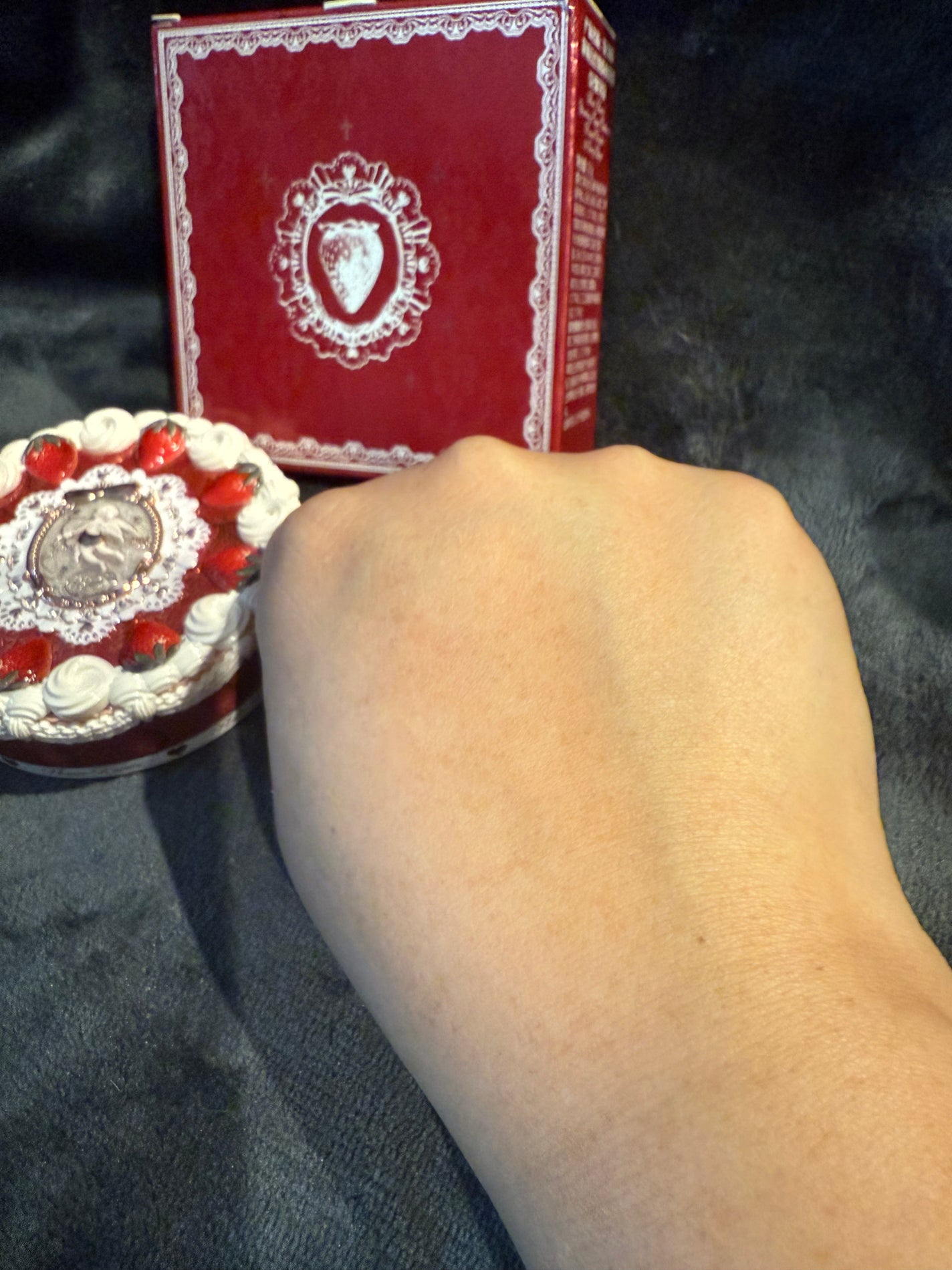 ストロベリーキューピッドコレクション プレストパウダー/FlowerKnows/プレストパウダーを使ったクチコミ(5枚目)