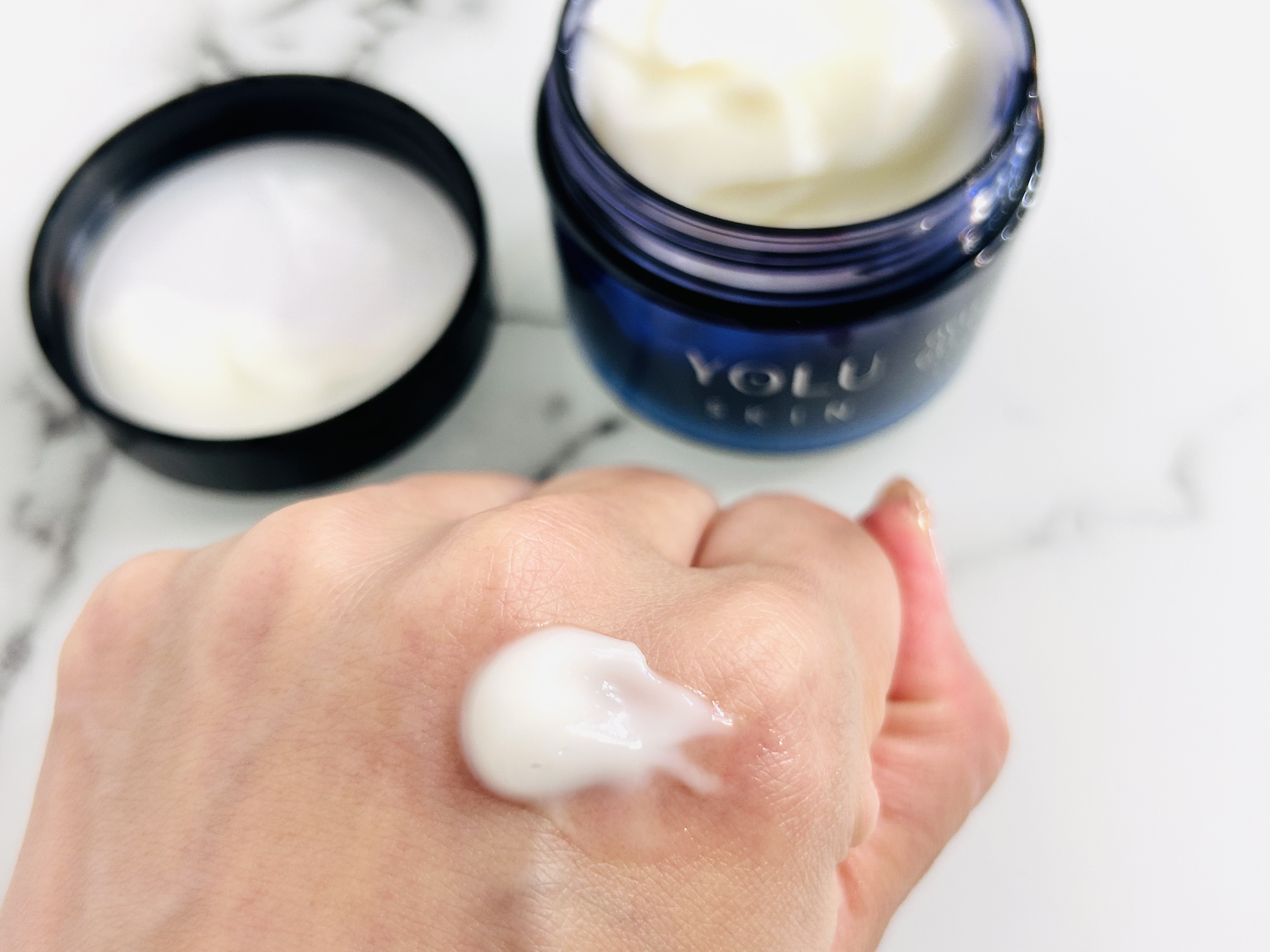 ヨル スキン オーバーナイトジェルクリーム クリア/YOLU/フェイスクリームを使ったクチコミ（2枚目）