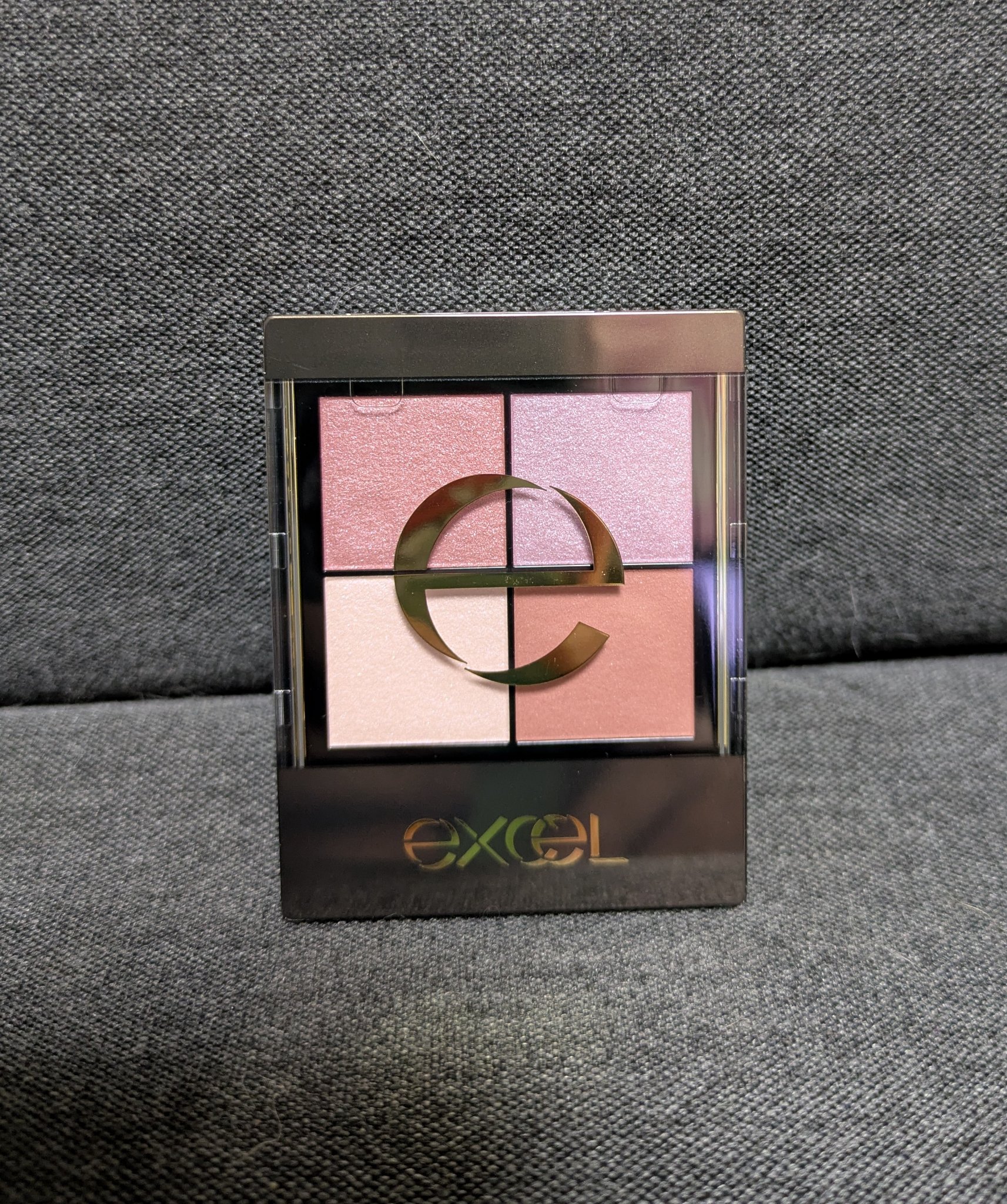 リアルクローズシャドウ/excel/アイシャドウパレットを使ったクチコミ（2枚目）