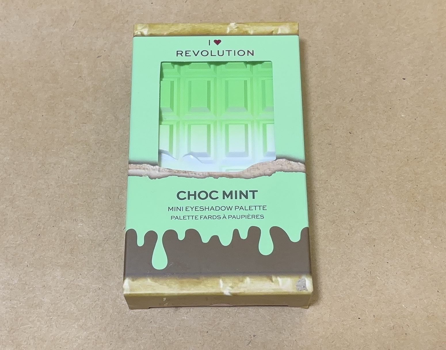ミニチョコレートアイシャドウパレット/MAKEUP REVOLUTION/アイシャドウパレットを使ったクチコミ（2枚目）
