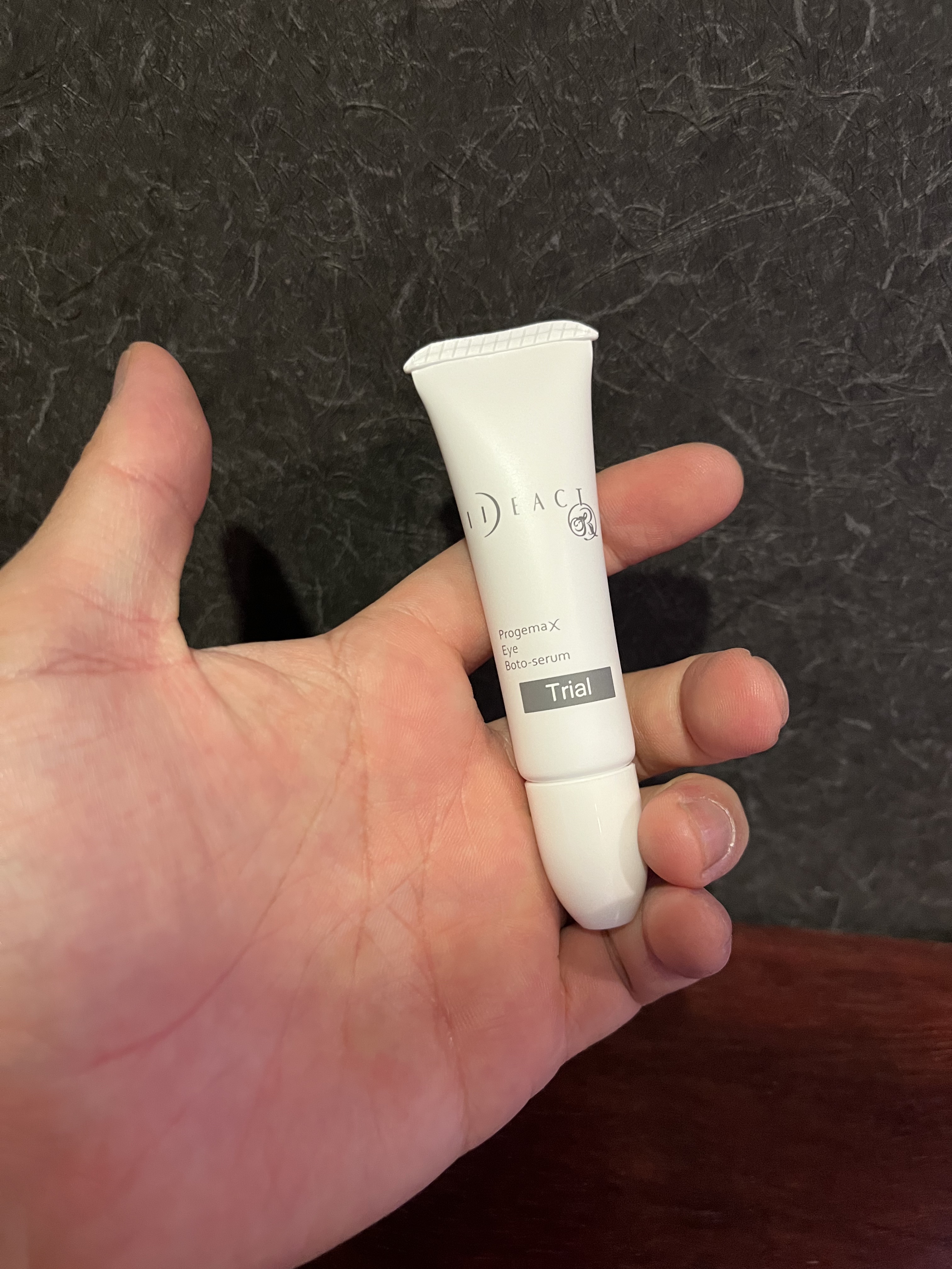 イデアクトR プロジェマックス アイボトセラム/イデアアクト/アイケア・アイクリームを使ったクチコミ（1枚目）