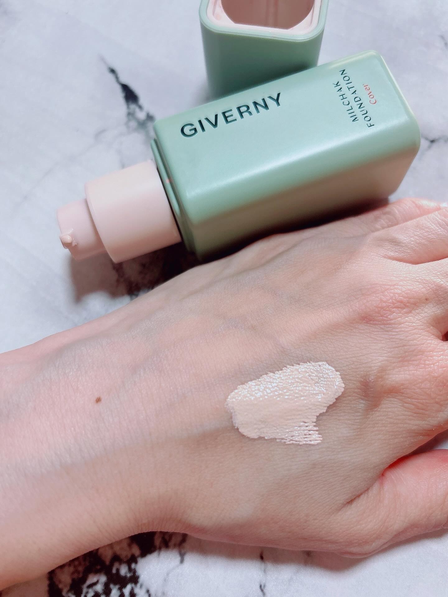 ジヴェルニー 密着カバーファンデーション/GIVERNY/リキッドファンデーションを使ったクチコミ（3枚目）