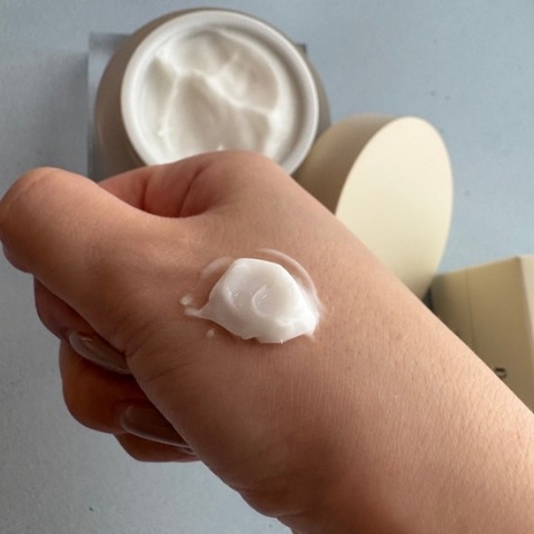 ペプチドハイドレーティングクリーム/favs/フェイスクリームを使ったクチコミ（2枚目）