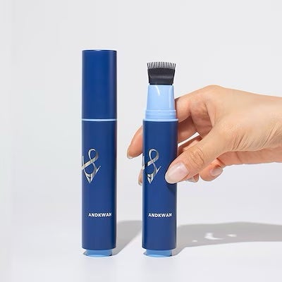 まっきー on LIPS 「頭皮に直接使える櫛一体型のデザインがとても便利で、シャンプー時..」(1枚目)