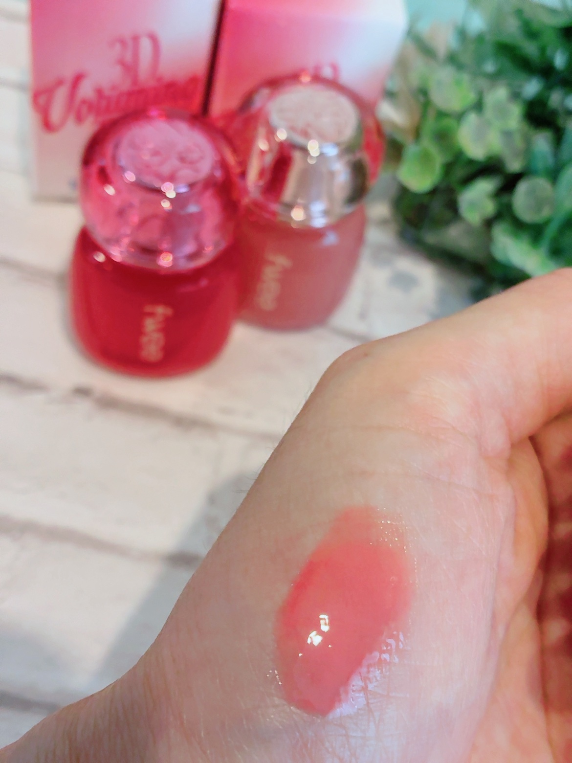 フィー 3Dボリューミングティント/fwee/リップティントを使ったクチコミ（2枚目）