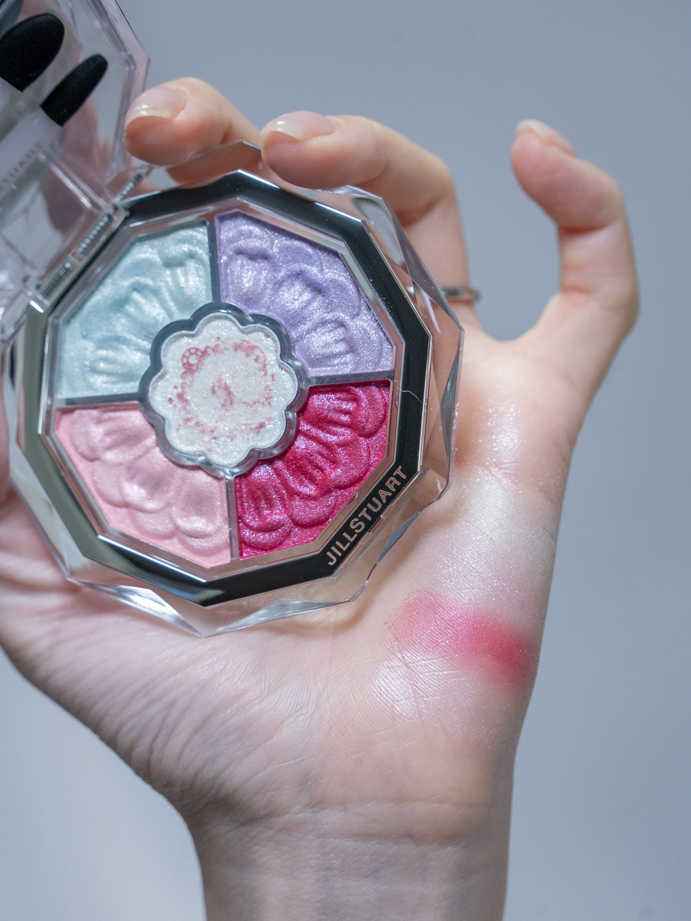 ジルスチュアート ブルームクチュール アイズ ジュエルドブーケ/JILL STUART/アイシャドウパレットを使ったクチコミ(2枚目)