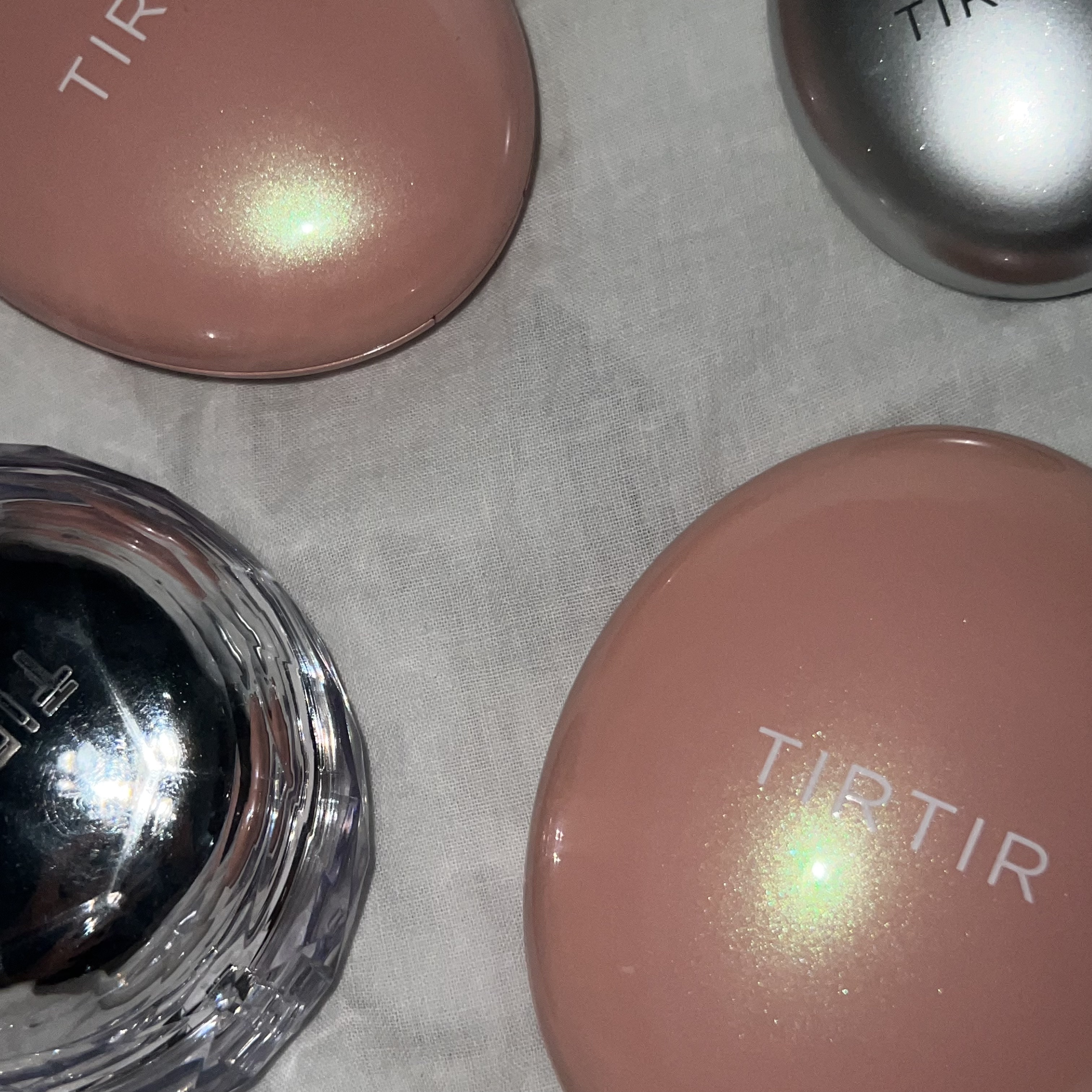 #韓国コスメ #tirtir #マスクフィットオールカバークッション #クッションファンデーション #LIPSショッピング #LIPS購入品 #ティルティル #ファンデーション #白肌メイク #透明感 #いいね返し #フォロバ 

17C 