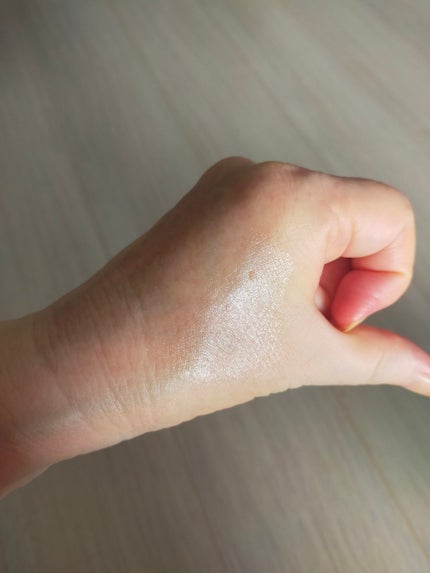 Starlit Beam Lighter/TAG/パウダーハイライトを使ったクチコミ(4枚目)