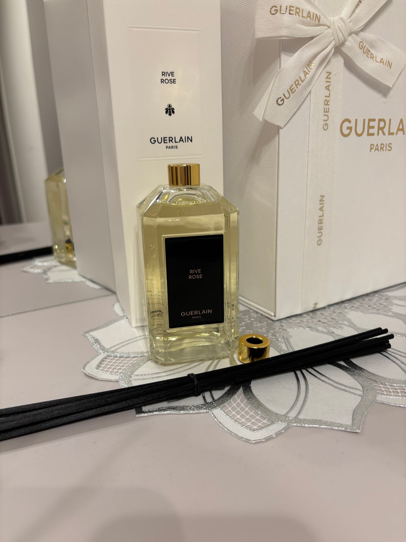 アール ドゥ ヴィーヴル フレグランス ディフューザー リヴ ローズ/GUERLAIN/ルームフレグランスを使ったクチコミ(1枚目)