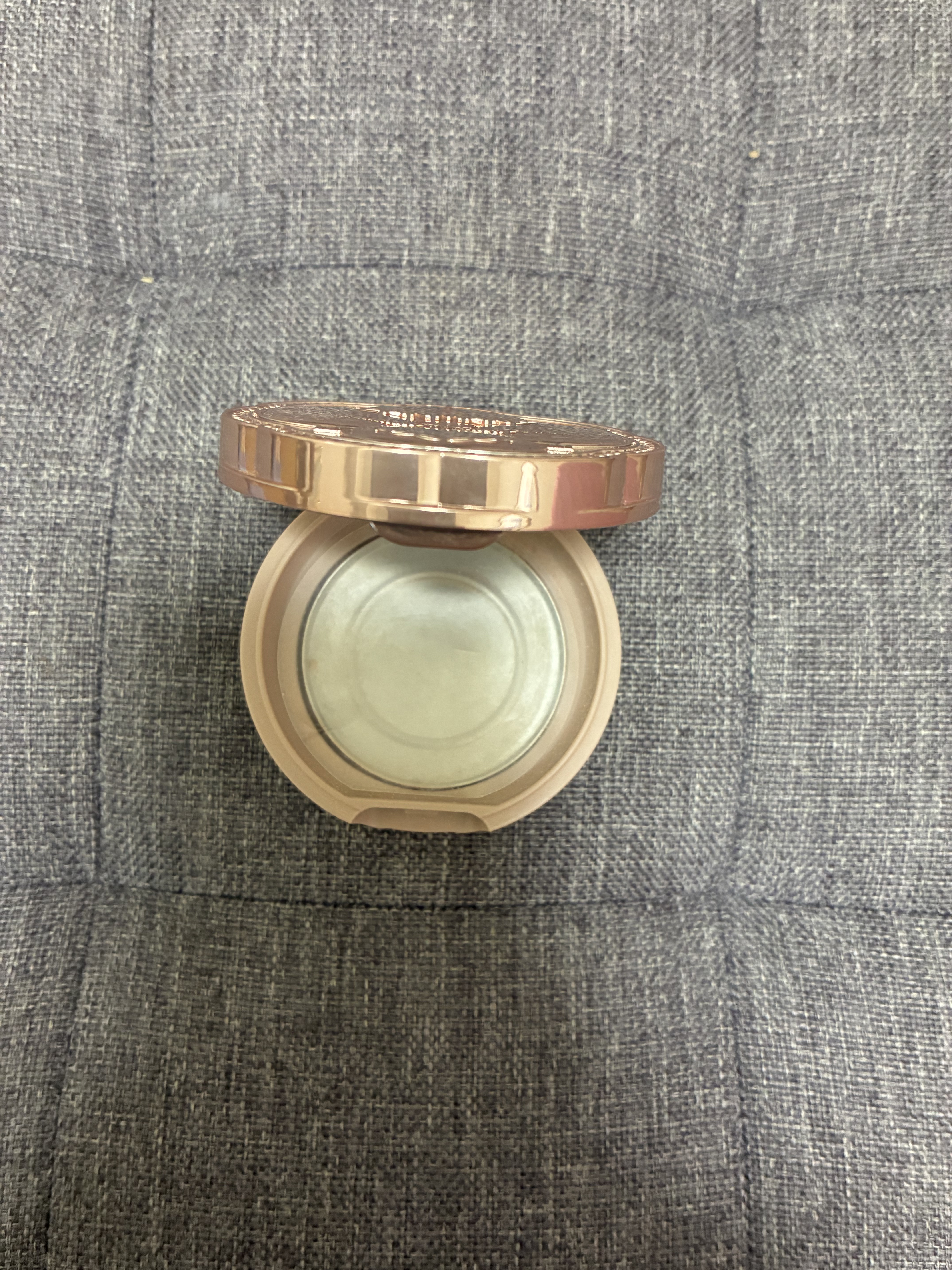 マシュマロフィニッシュパウダー mini ML マットライトオークル/キャンメイク/フェイスパウダーを使ったクチコミ（1枚目）