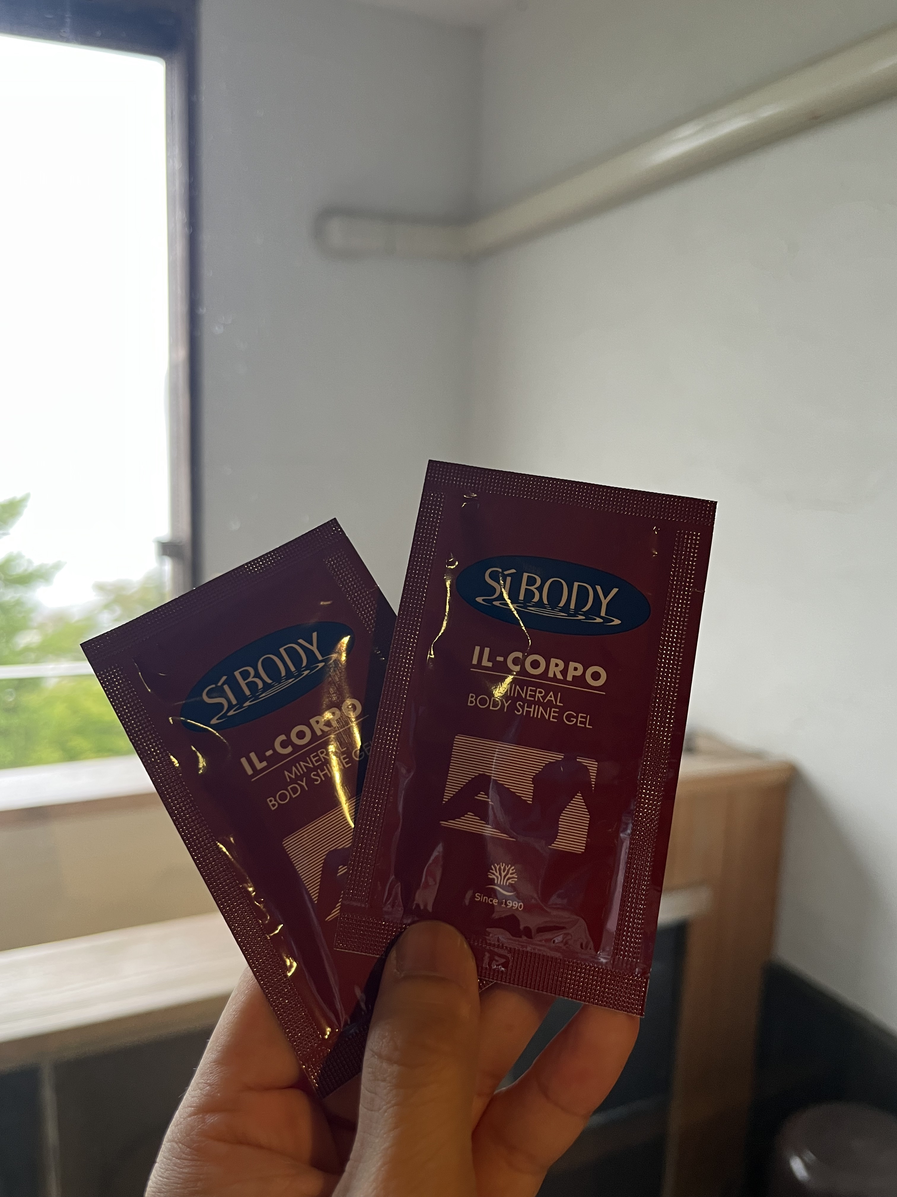 ミネラルボディシャインジェル/イルコルポ/ボディローションを使ったクチコミ（2枚目）