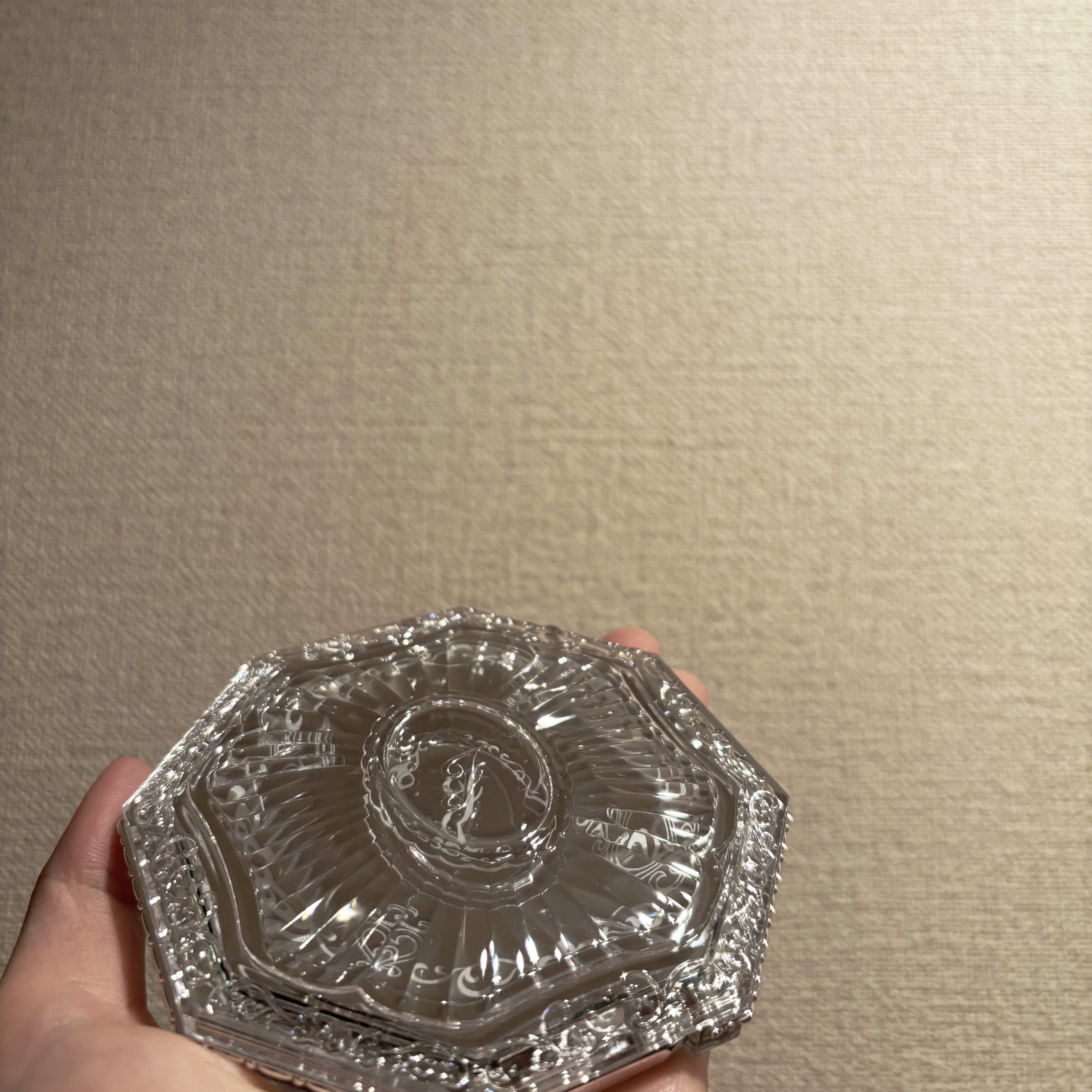 ジルスチュアート  20th アニバーサリー ジュエルカラーコンパクト/JILL STUART/アイシャドウパレットを使ったクチコミ（2枚目）