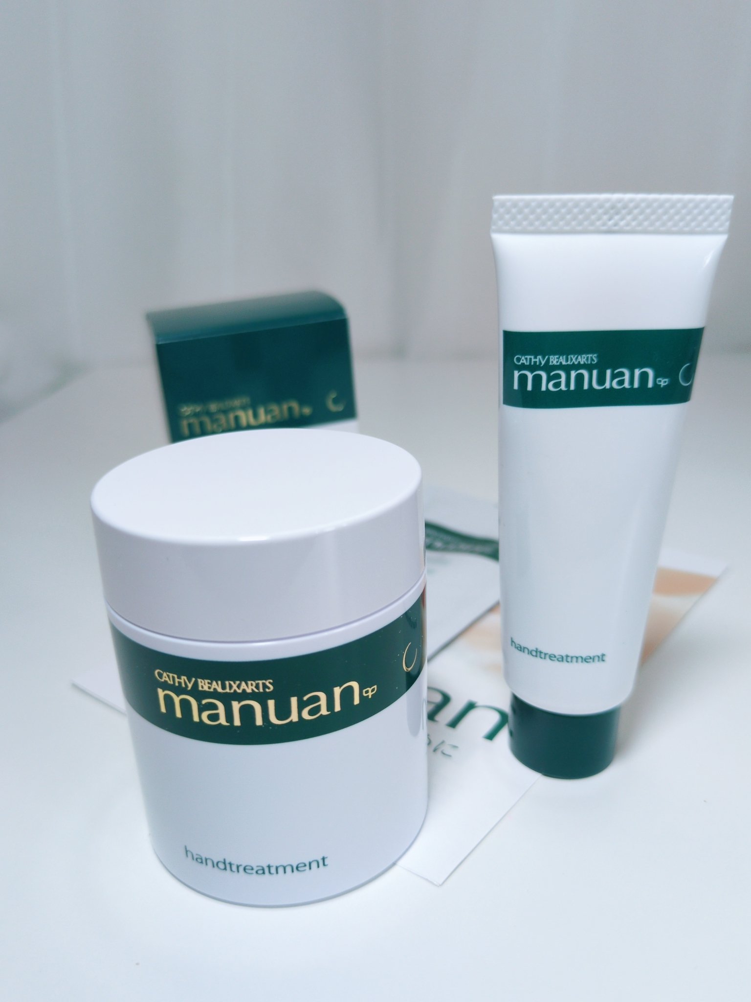 マニュアン/カシー ボザール マニュアン/ハンドクリームを使ったクチコミ（1枚目）