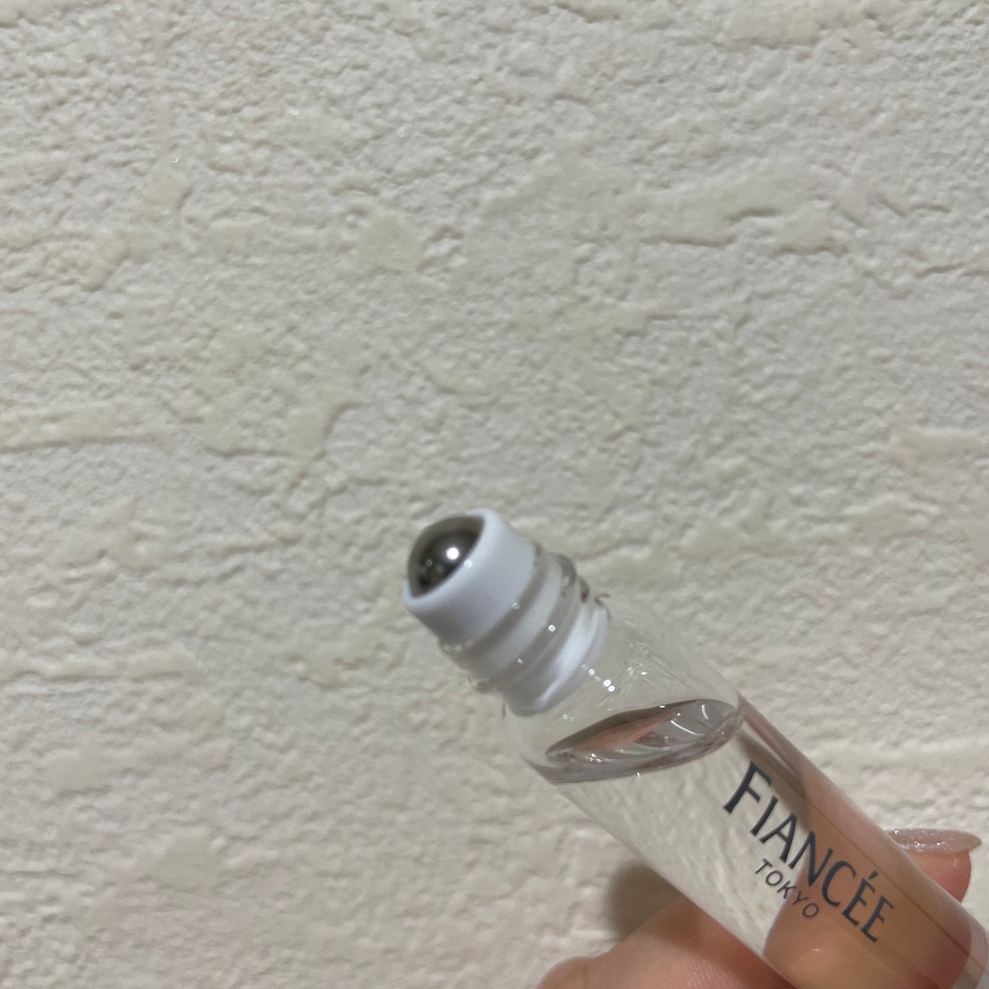 パルファンドトワレ ロールオン モーニングリネン/フィアンセ/香水を使ったクチコミ(2枚目)