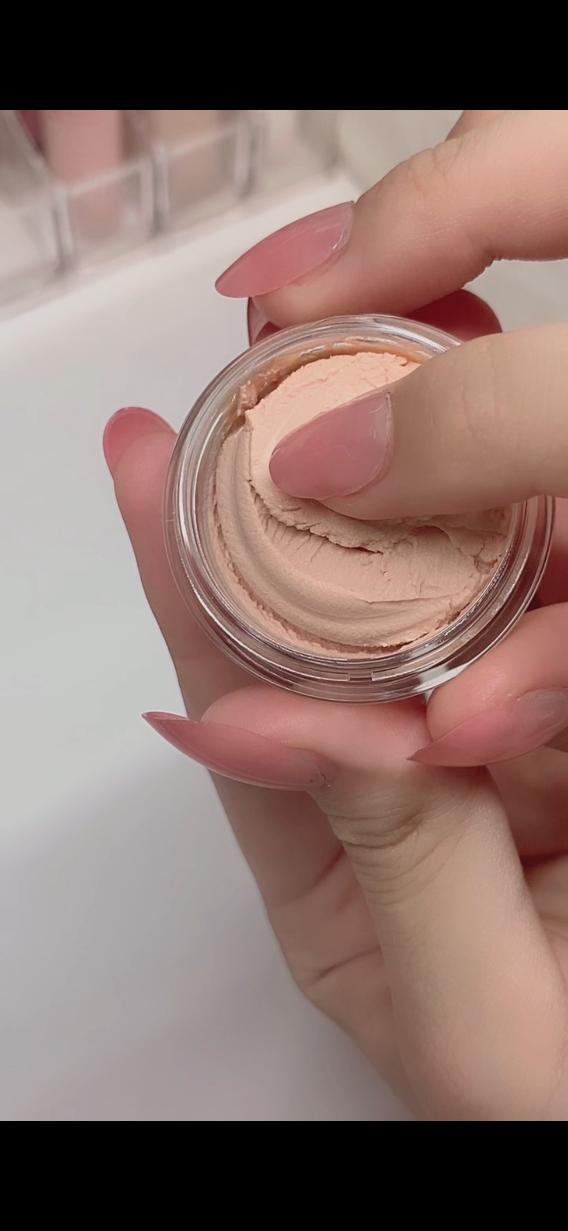 ポアレスエアリーベース/キャンメイク/化粧下地を使ったクチコミ（2枚目）