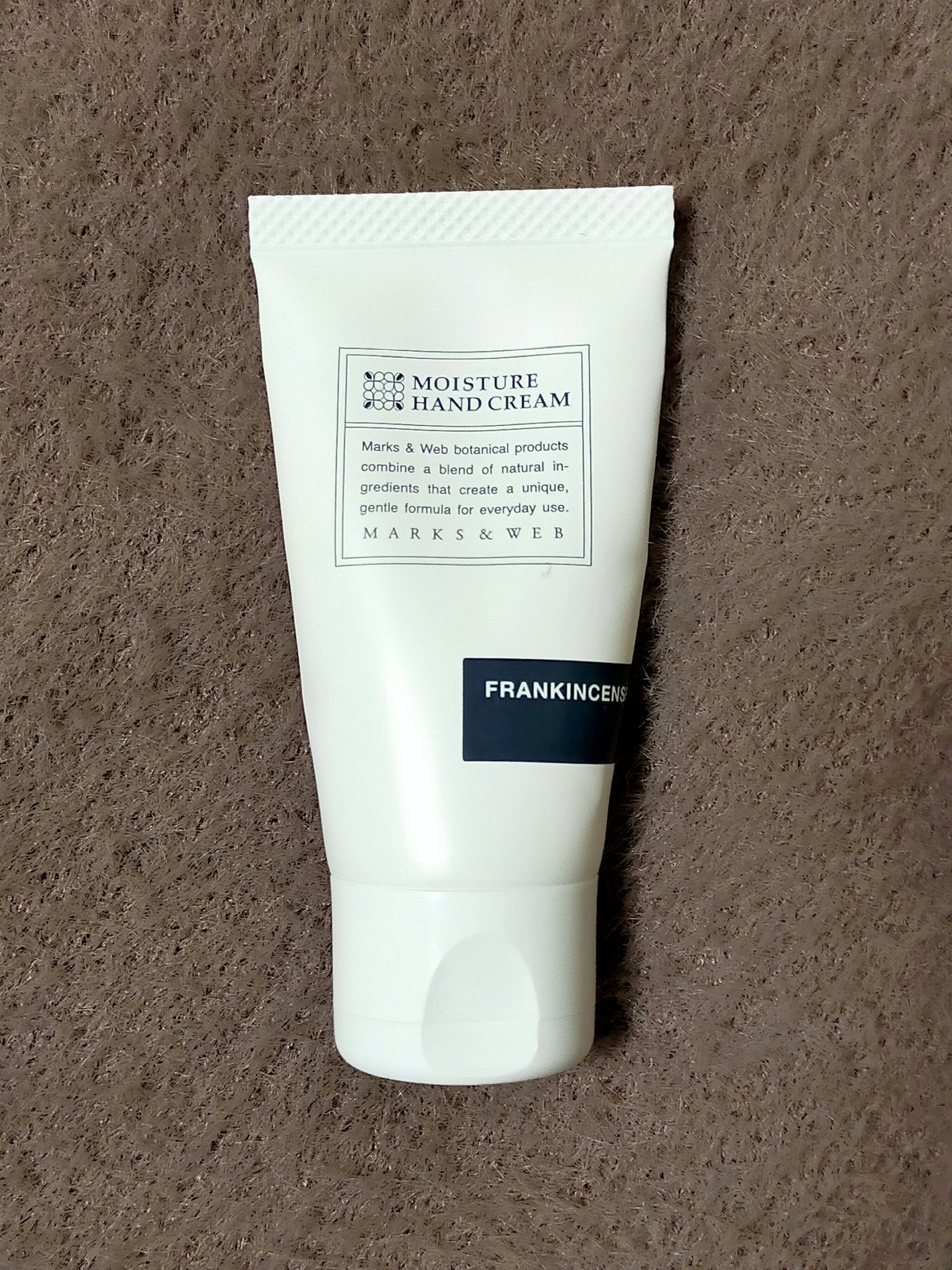 モイスチャーハンドクリーム フランキンセンス/MARKS&WEB/ハンドクリームを使ったクチコミ(1枚目)