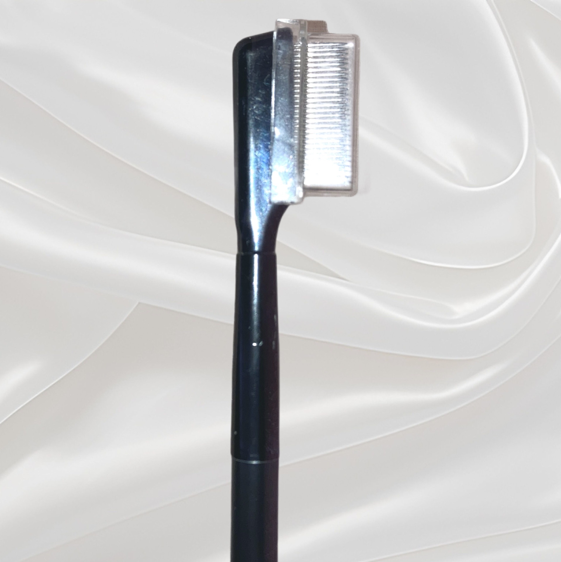 UR GLAM    EYELASH COMB/U R GLAM/メイクブラシを使ったクチコミ（1枚目）