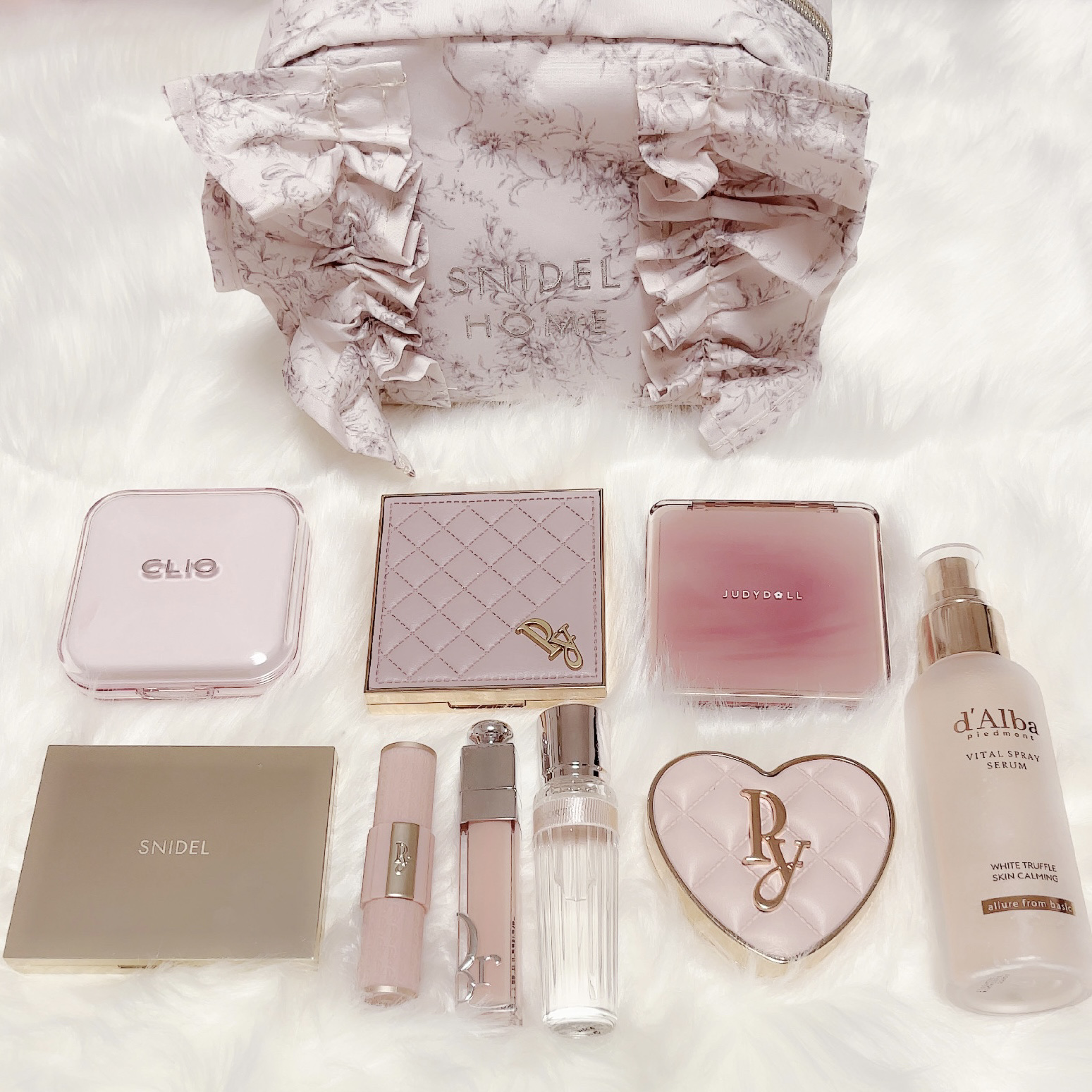 フェイススタイリスト n 04 Foever Favorite/SNIDEL BEAUTY/アイシャドウパレットを使ったクチコミ（2枚目）