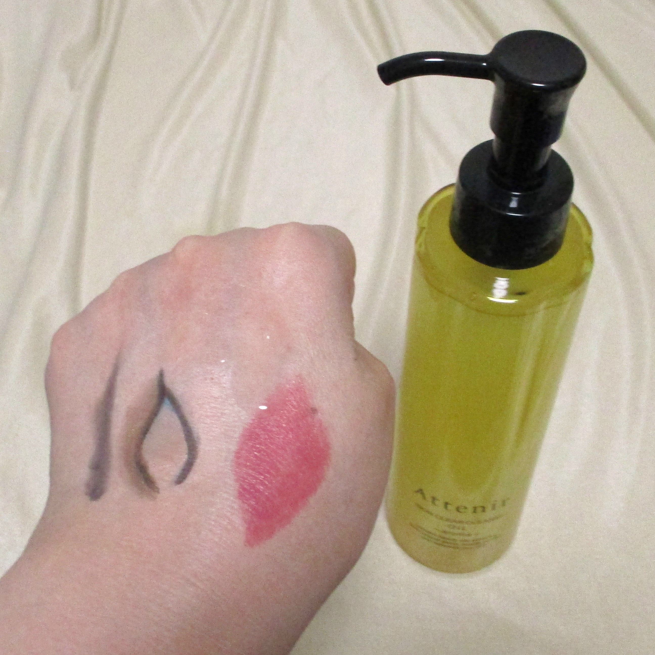 スキンクリア クレンズ オイル ＜アロマタイプ＞/アテニア/オイルクレンジングを使ったクチコミ（2枚目）