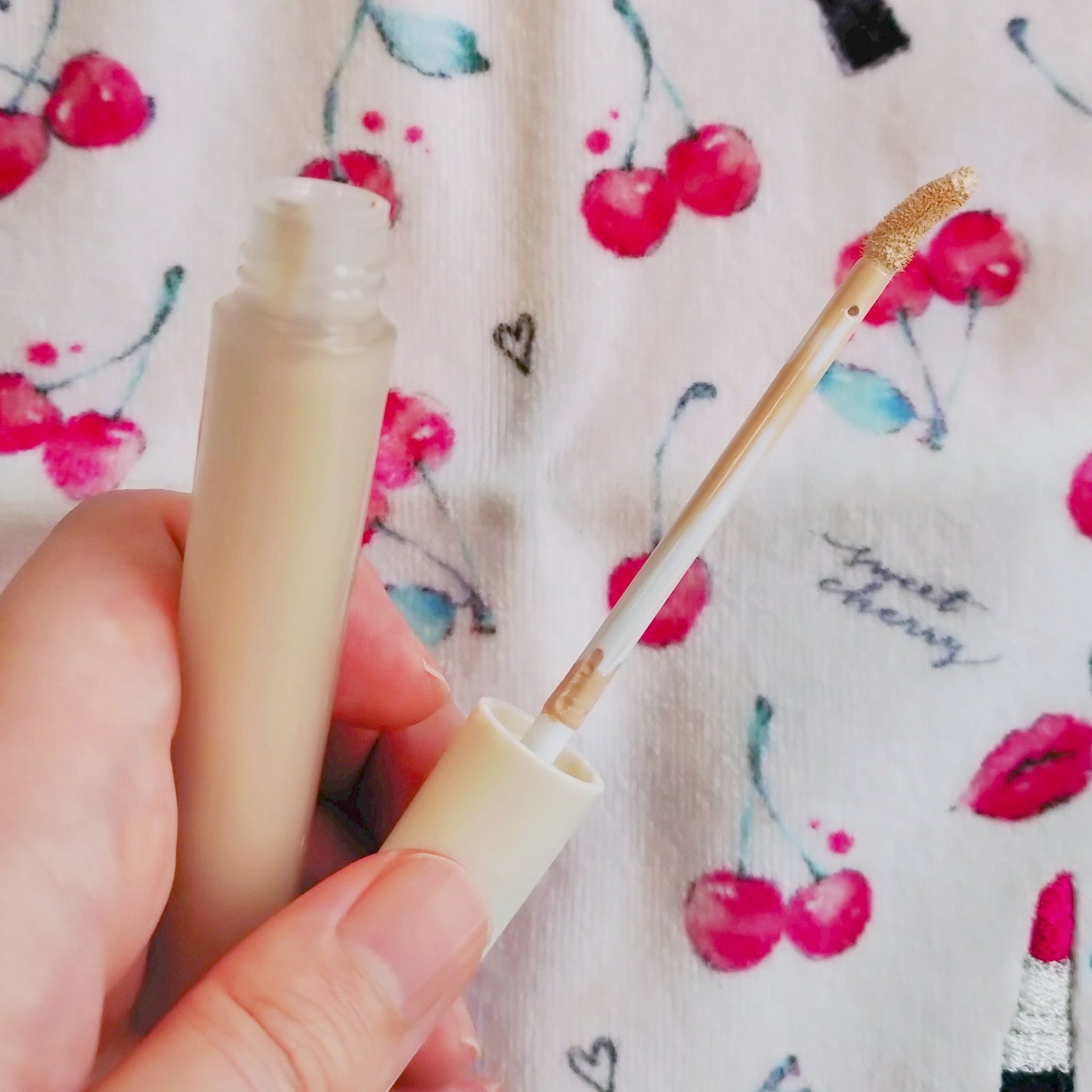 エシリアル セラムコンシーラー/excel/リキッドコンシーラーを使ったクチコミ(2枚目)