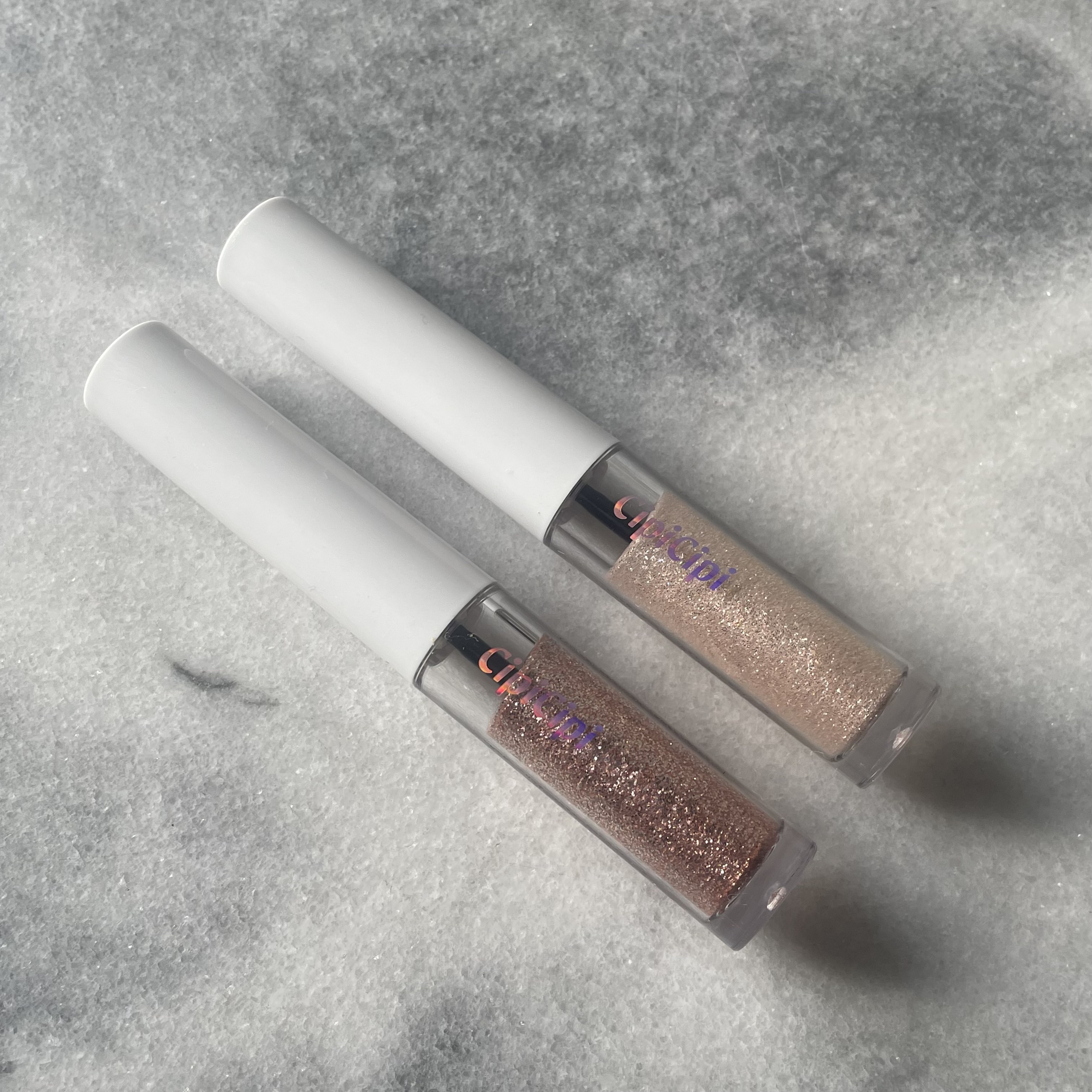 シピシピ グリッター イルミネーションライナー S 01 ピンクベージュ/CipiCipi/リキッドアイライナーを使ったクチコミ（2枚目）