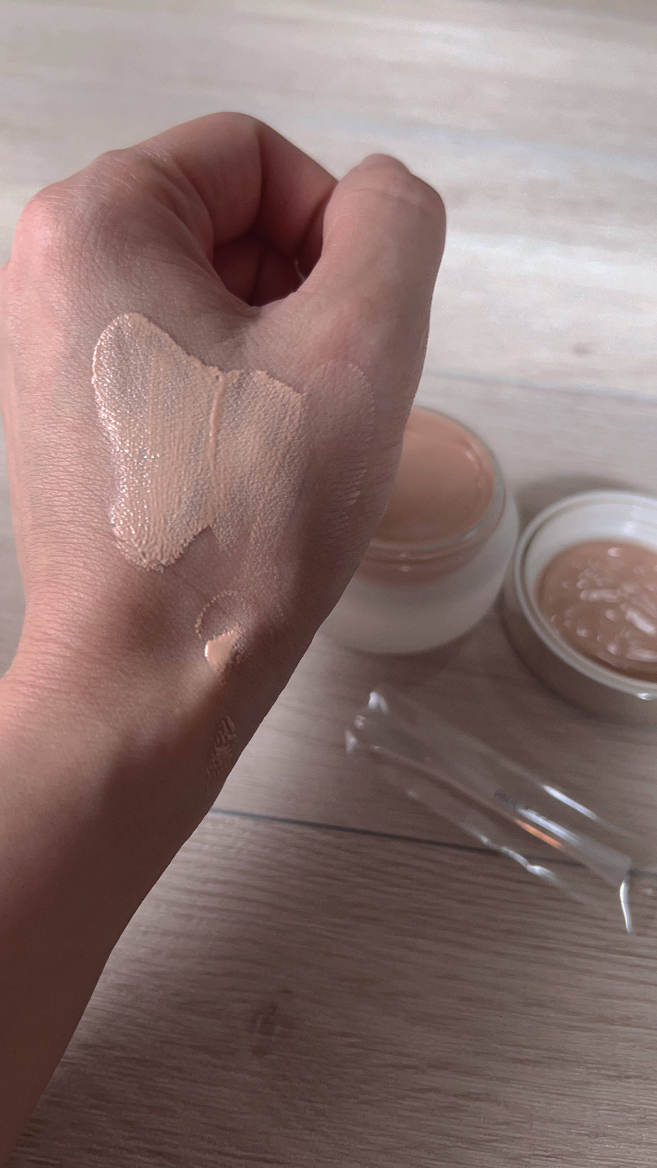 サブライム クリーム ファンデーション/PAUL & JOE BEAUTE/クリーム・エマルジョンファンデーションを使ったクチコミ（3枚目）