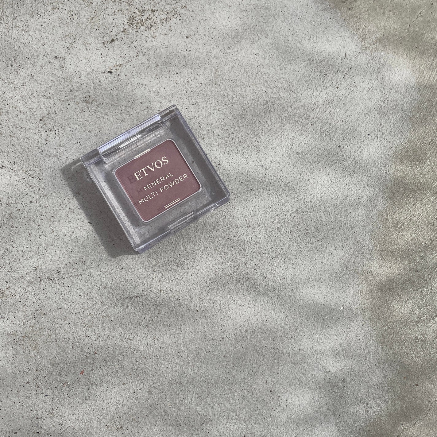 ミネラルマルチパウダー/エトヴォス/単色アイシャドウを使ったクチコミ(1枚目)