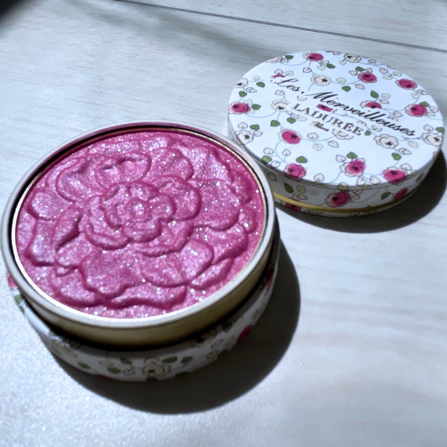 シマリング パウダー ブラッシュ/レ・メルヴェイユーズ ラデュレ/パウダーチークを使ったクチコミ(1枚目)