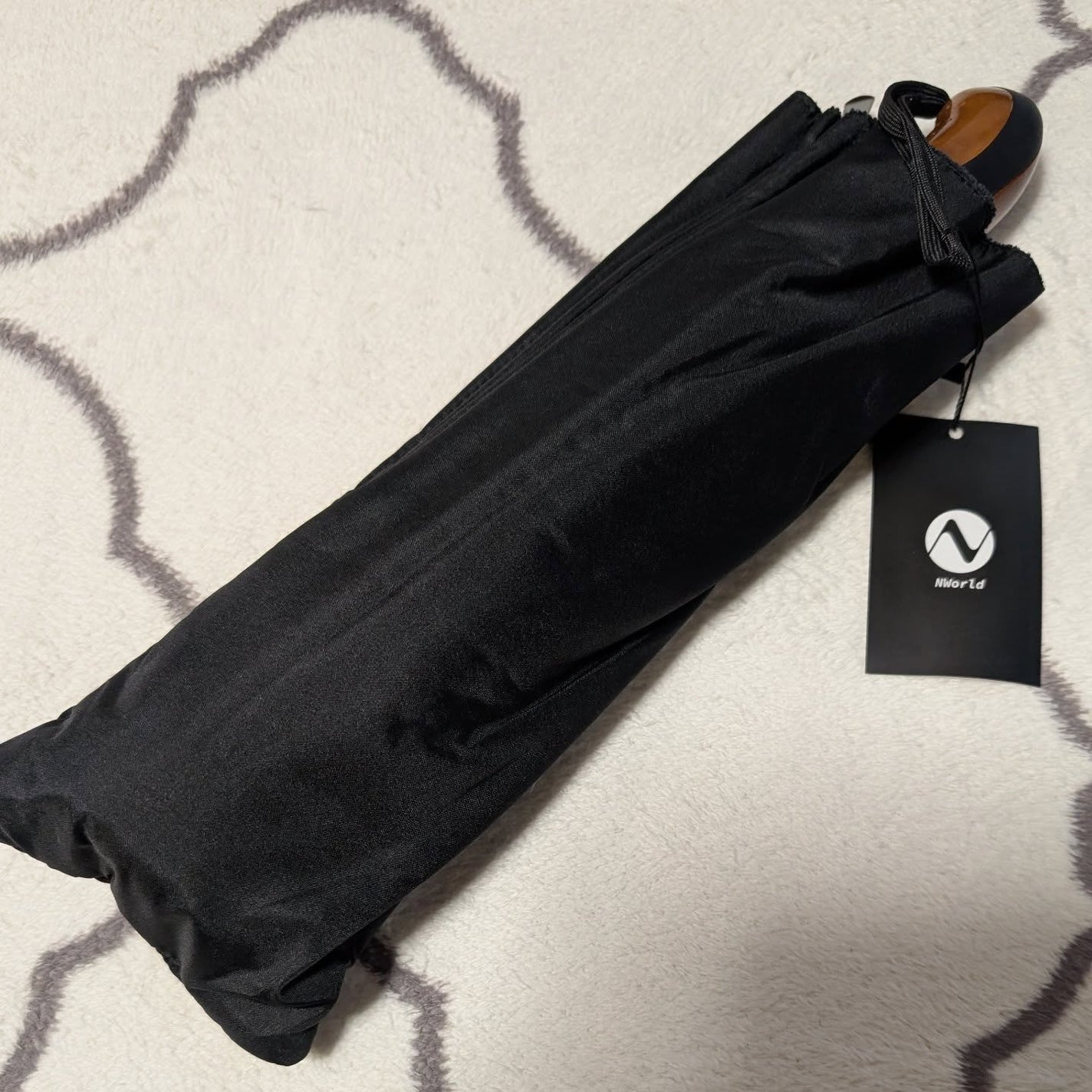 ir_uuy on LIPS 「コエタスのモニターキャンペーンにていただいた折りたたみ傘bro..」(2枚目)