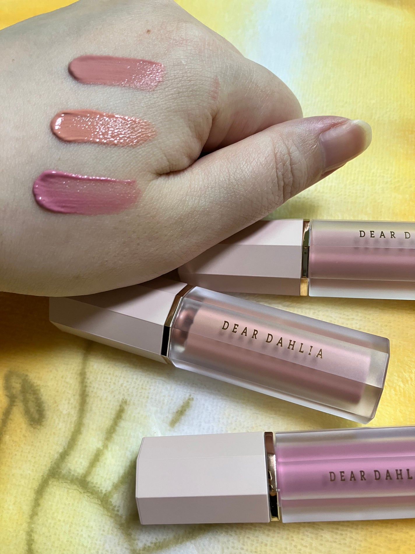 ペタルドロップリキッドブラッシャー/DEAR DAHLIA/リキッドチークを使ったクチコミ(1枚目)