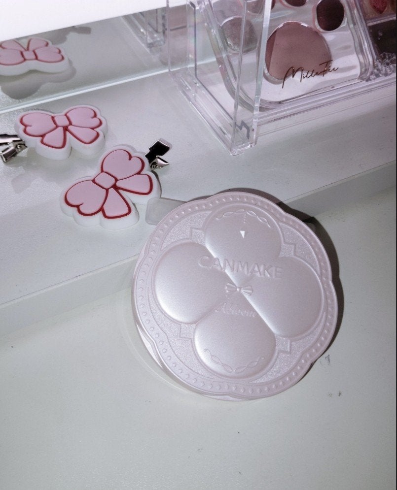 マシュマロフィニッシュパウダー ~Abloom~/キャンメイク/プレストパウダーを使ったクチコミ(2枚目)