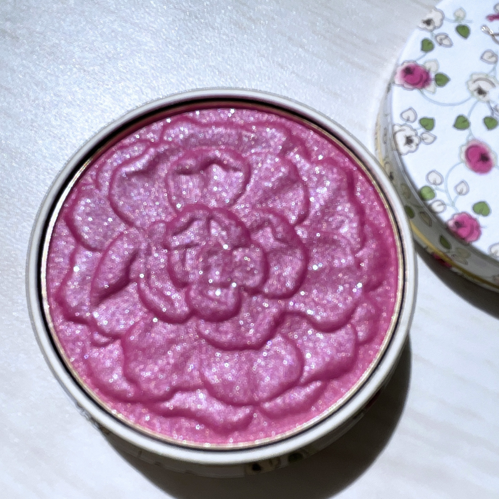 シマリング パウダー ブラッシュ/レ・メルヴェイユーズ ラデュレ/パウダーチークを使ったクチコミ（3枚目）