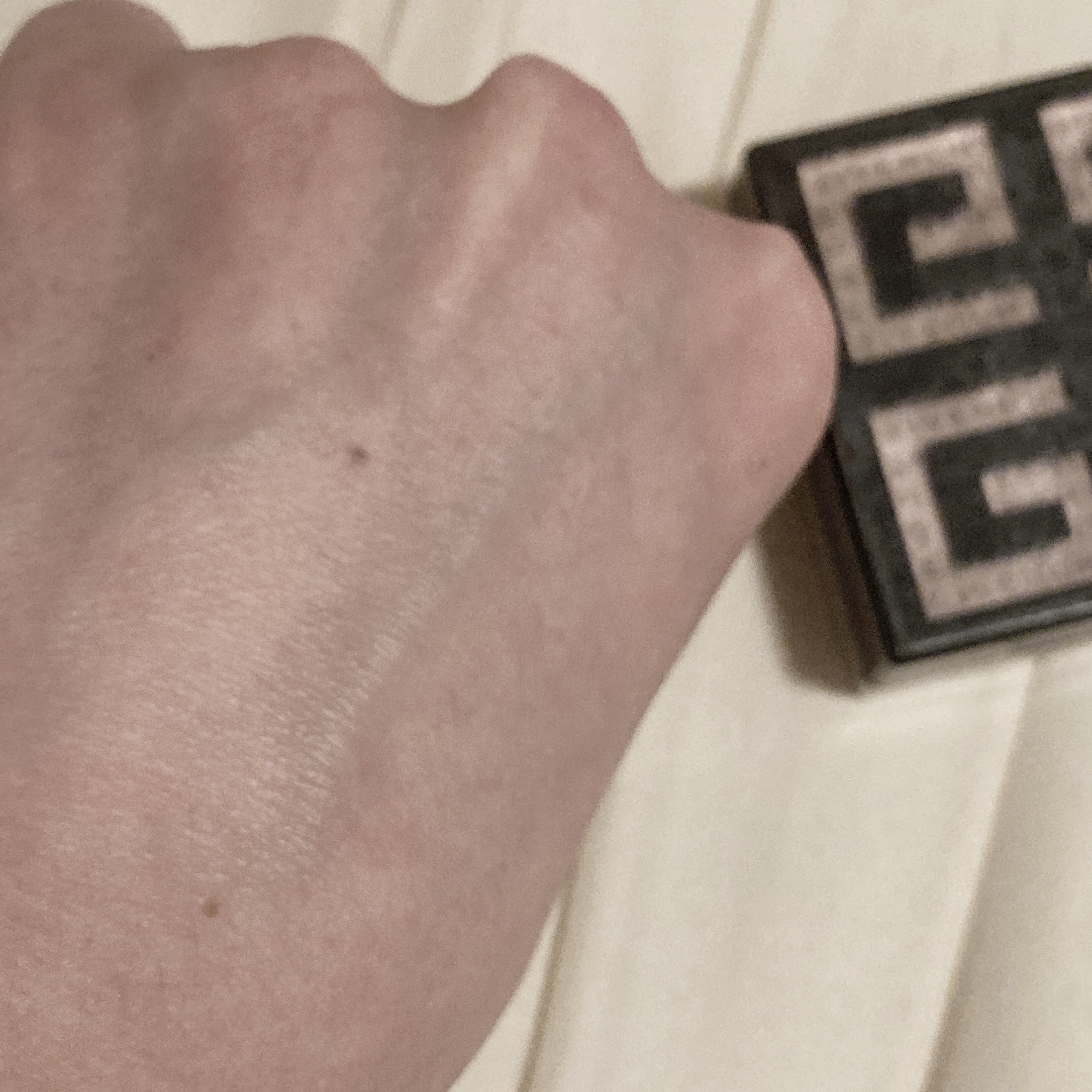 ル・プリズム/GIVENCHY/プレストパウダーを使ったクチコミ（2枚目）