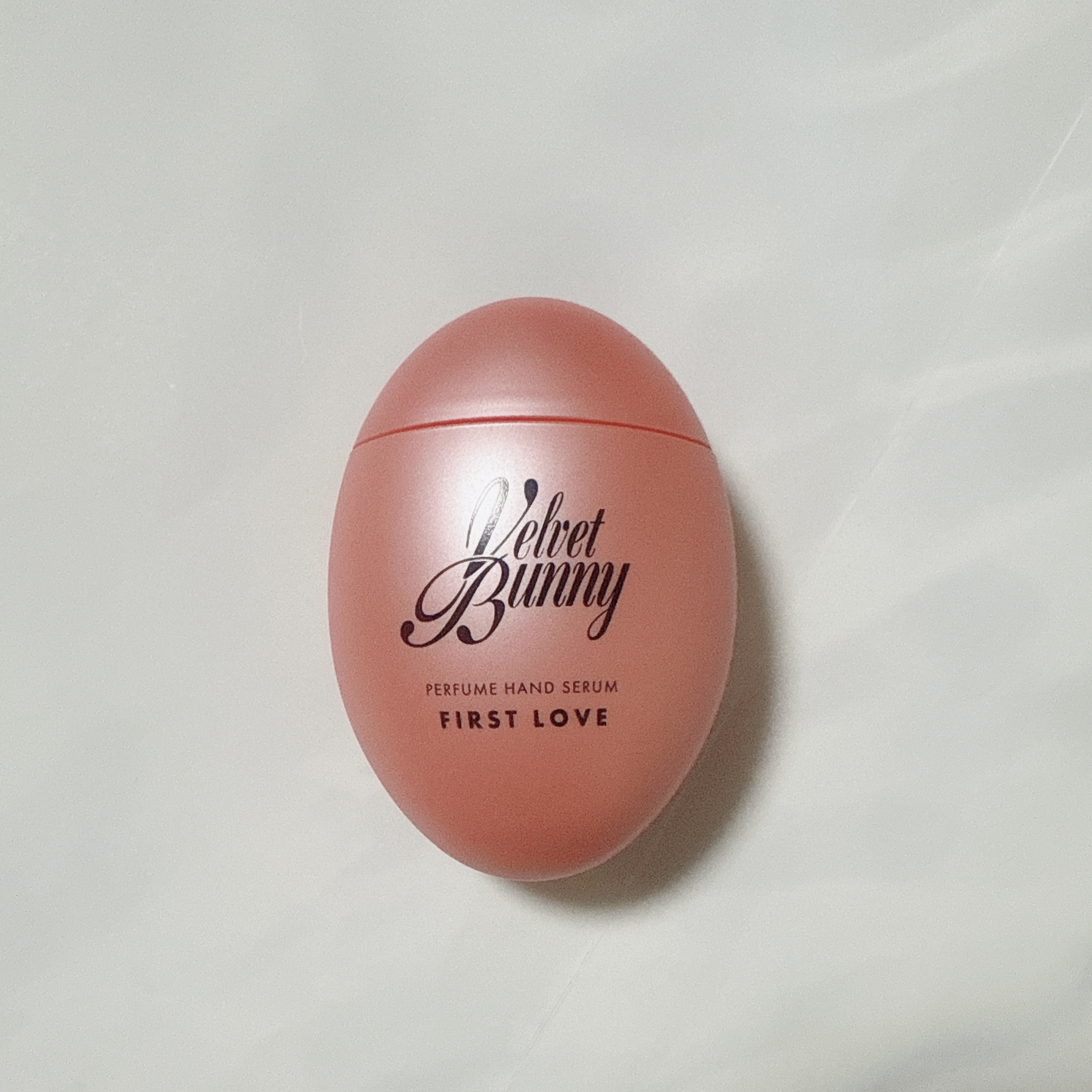 パフュームハンドセラム FIRST LOVE/Velvet Bunny/ハンドクリームを使ったクチコミ（1枚目）