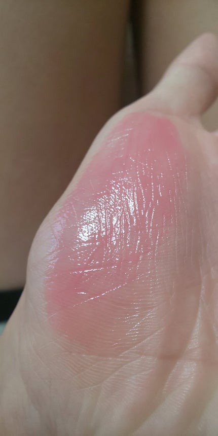 モイストピュアカラーリップ/ニベア/リップクリームを使ったクチコミ(4枚目)