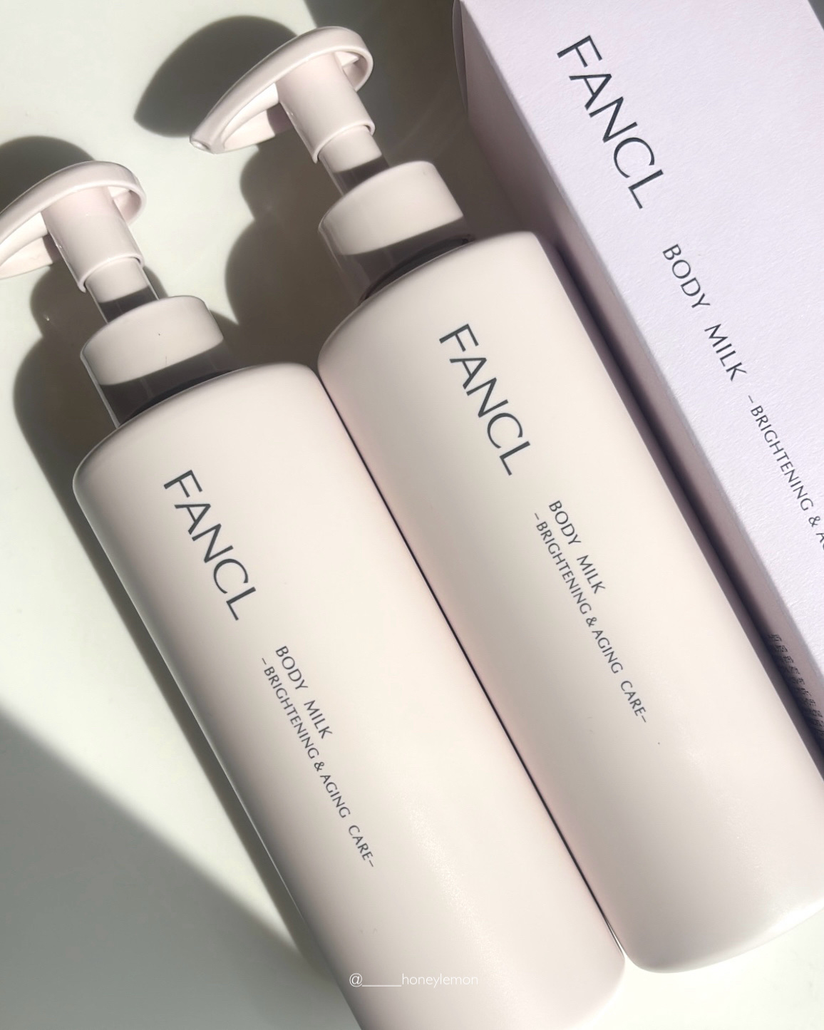 🧴

ファンケル
ボディミルク ブライトニング＆エイジングケア
＜医薬部外品＞

リピしてるボディミルク.ᐟ.ᐟ
ボディの保湿・美白・エイジングケアがこの一本で可能✨
肌に馴染みが良いテクスチャーで、塗ったあともベタつき等の不快感はなく肌