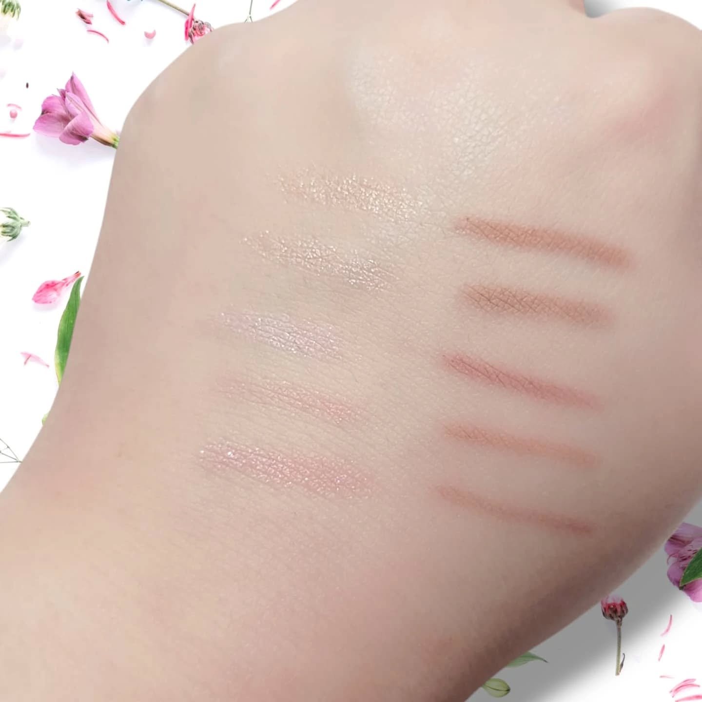 カラープレイデュアルライナー/2aN/スティックアイシャドウを使ったクチコミ（2枚目）