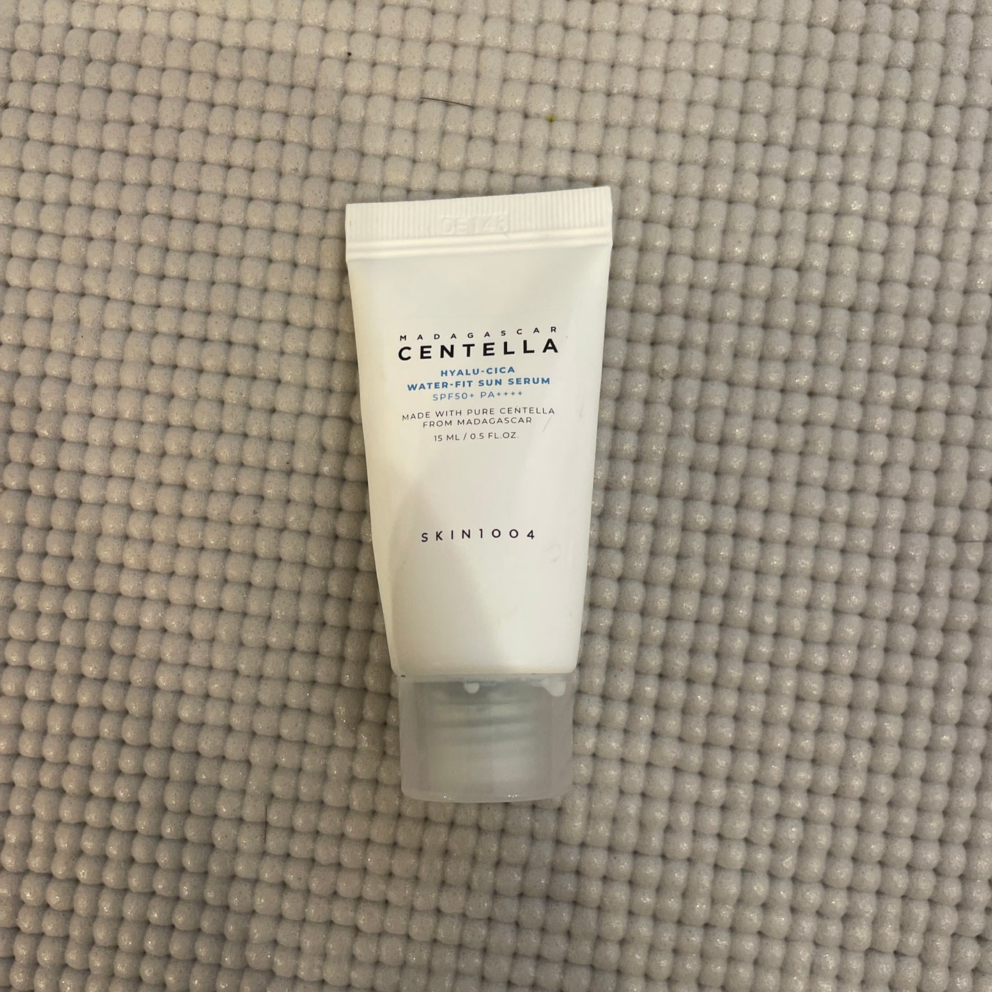 ヒアルーシカ ウォーターフィット サンセラム/SKIN1004/日焼け止めローションを使ったクチコミ(1枚目)