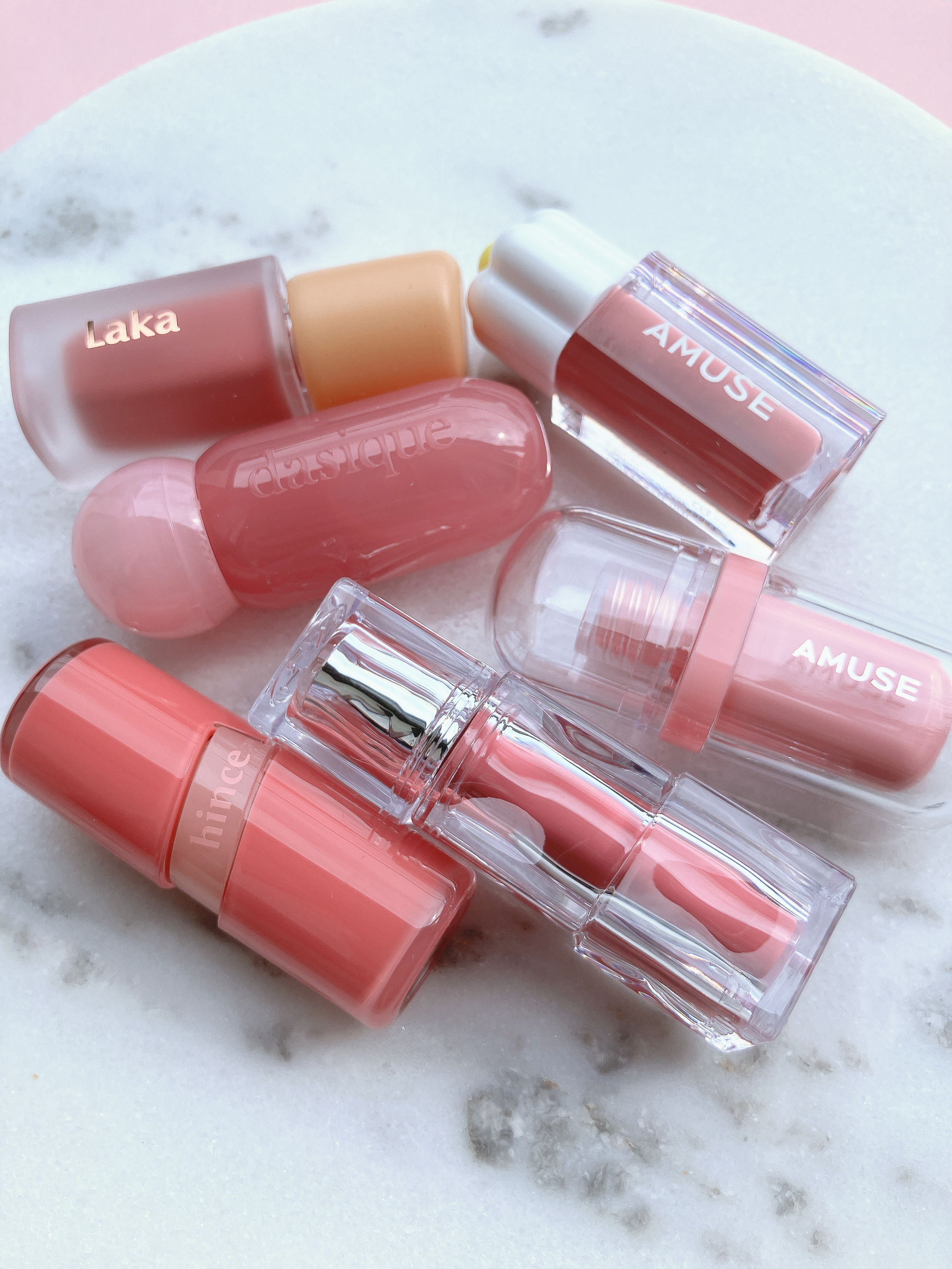 shabon様から提供頂きました！

【今日の気分はどのリップ？💄】

最近ハマってるリップたちを並べてみた！
全部ツヤ系だけど、それぞれの個性がすごい👏

✅ hince #ピンクペッパー: 落ち着いたピンクにほんのりスパイスを加えた