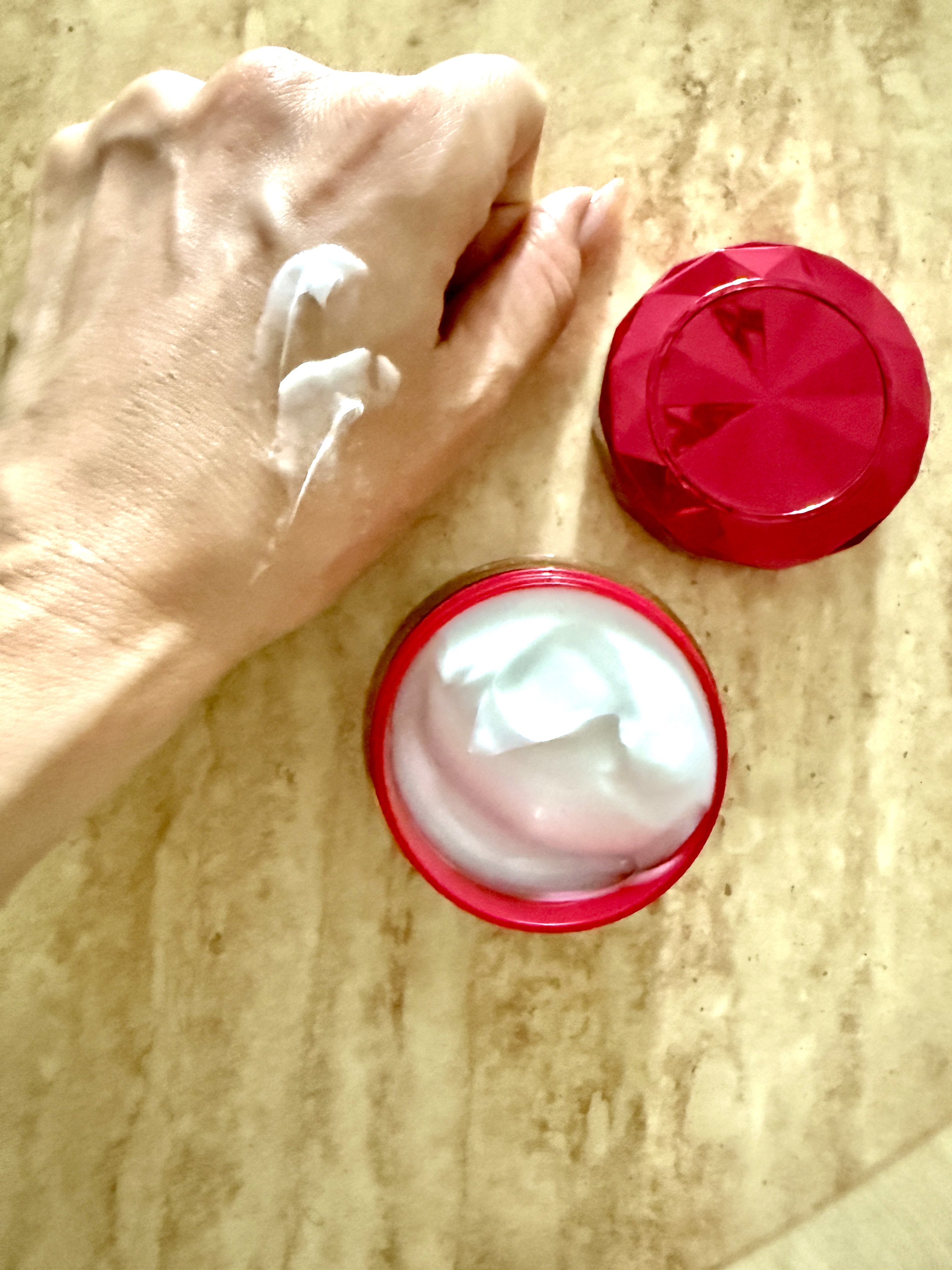 グレイス ワン リンクルケア リンクルリフトＶ ナイトリペアクリーム/グレイスワン/フェイスクリームを使ったクチコミ（2枚目）