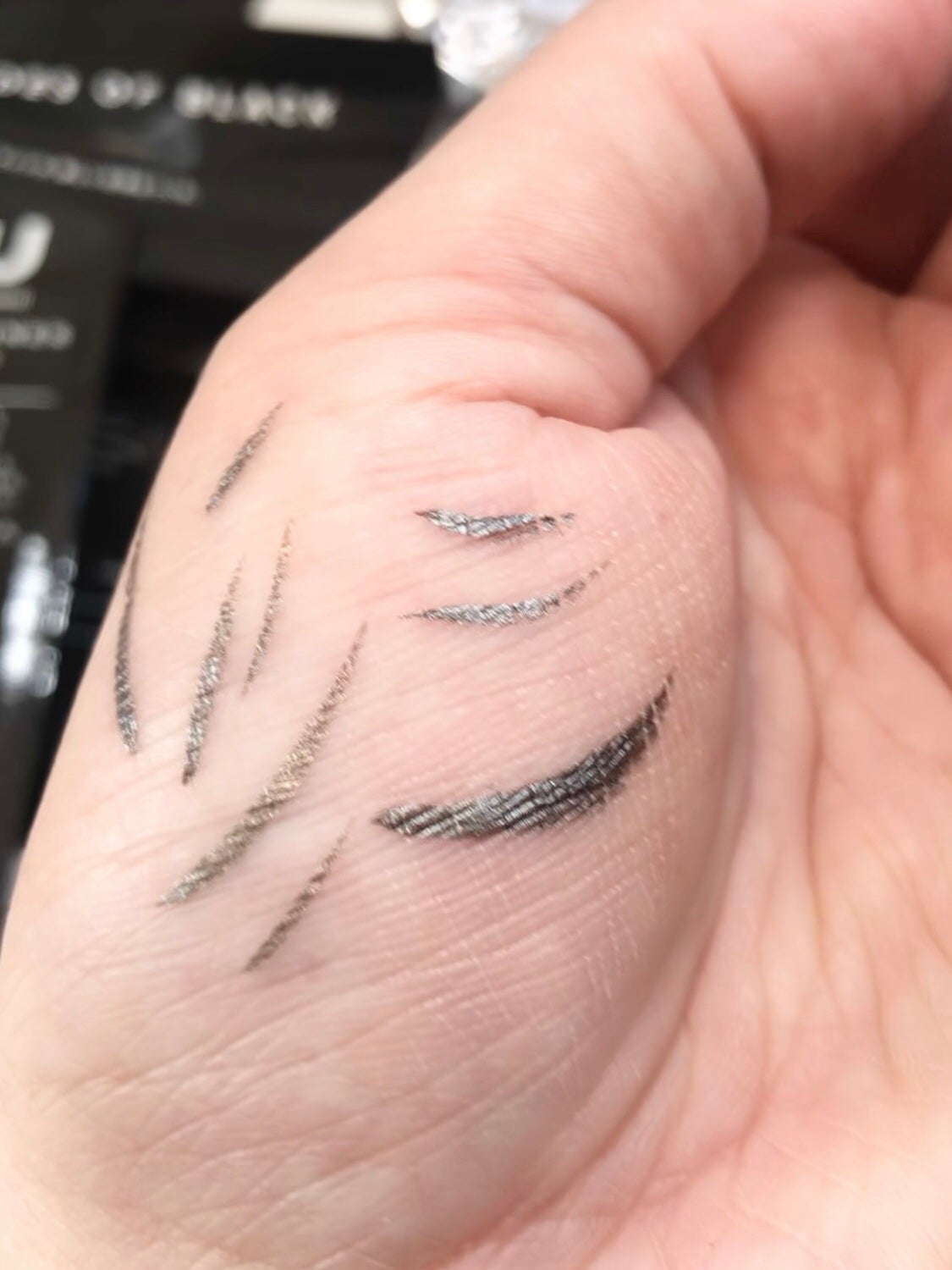 EYE OPENING LINER/UZU BY FLOWFUSHI/アイライナーを使ったクチコミ(3枚目)