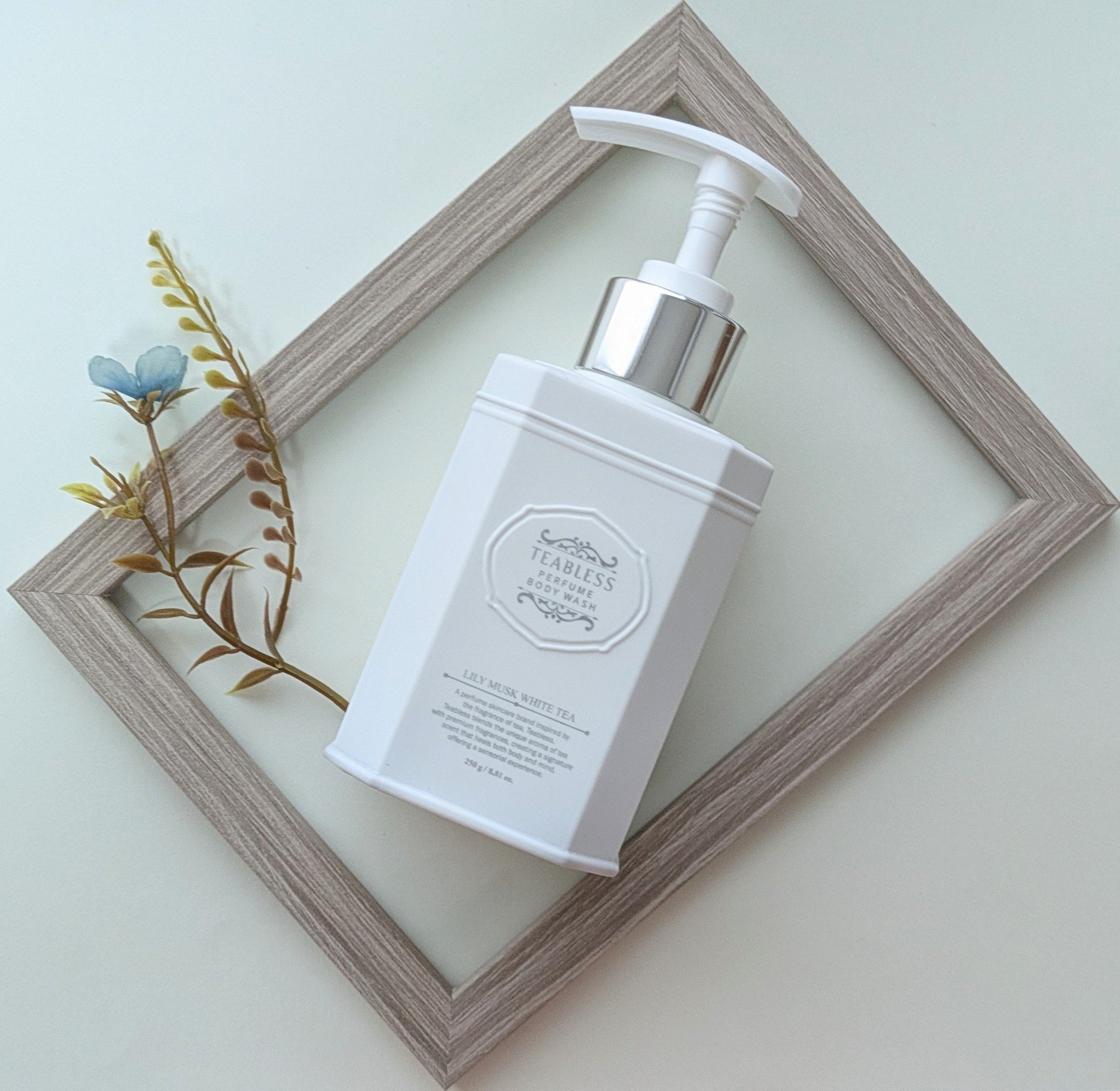パフュームボディウォッシュ リリームスクホワイトティー/TEABLESS/ボディソープを使ったクチコミ（2枚目）
