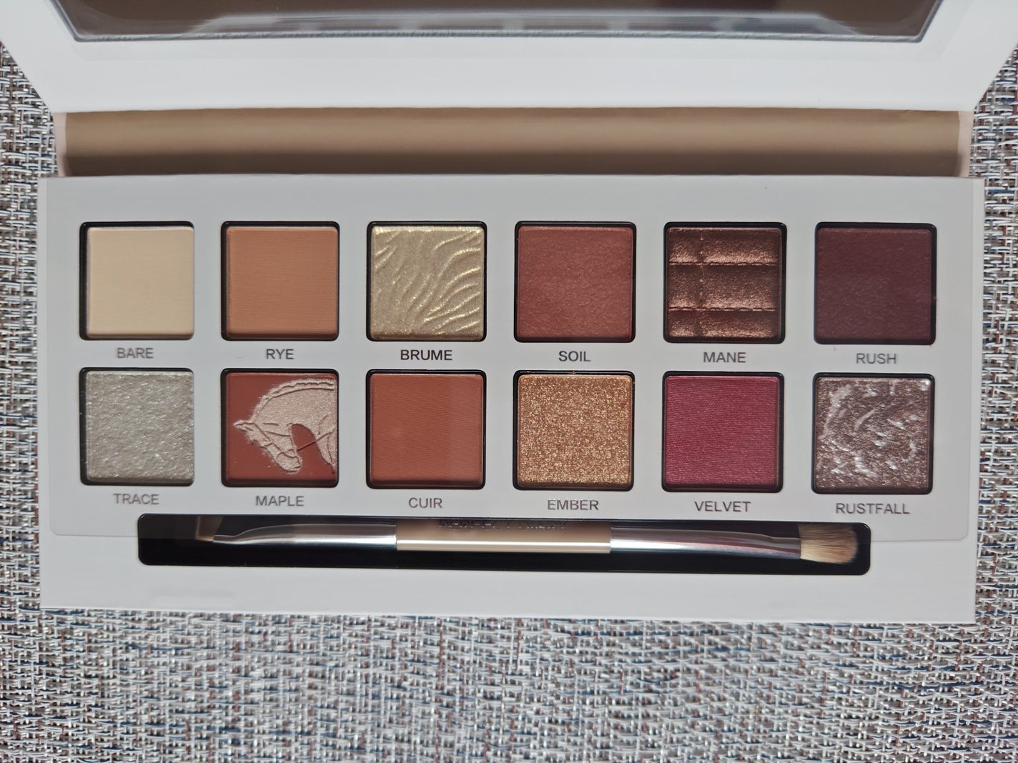 エクスプローラ12色 動物アイシャドウパレット/PERFECT DIARY/アイシャドウパレットを使ったクチコミ(2枚目)